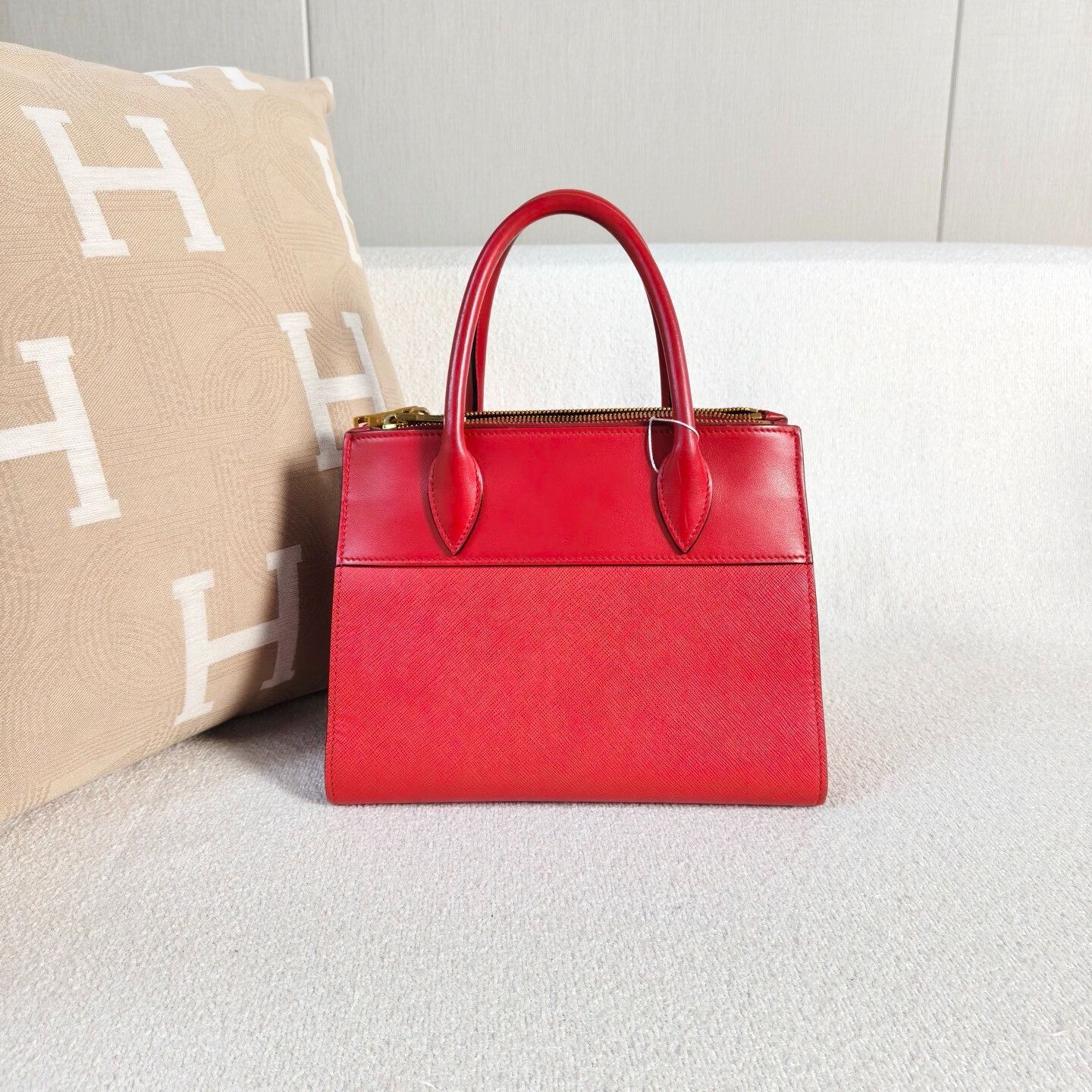 Prada Pre-loved Bag Very good condition Size ONE SIZE - 3 Thumbnail