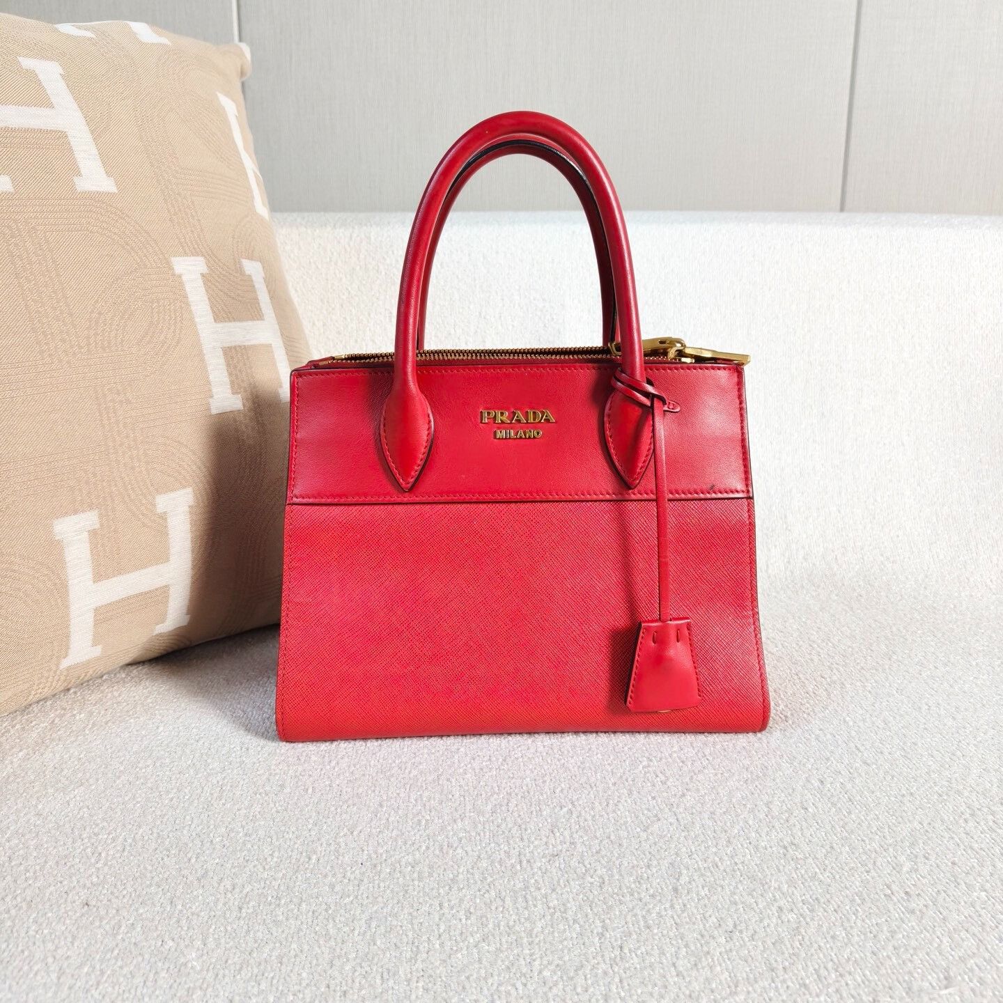 Prada Pre-loved Bag Very good condition Size ONE SIZE - 2 Thumbnail