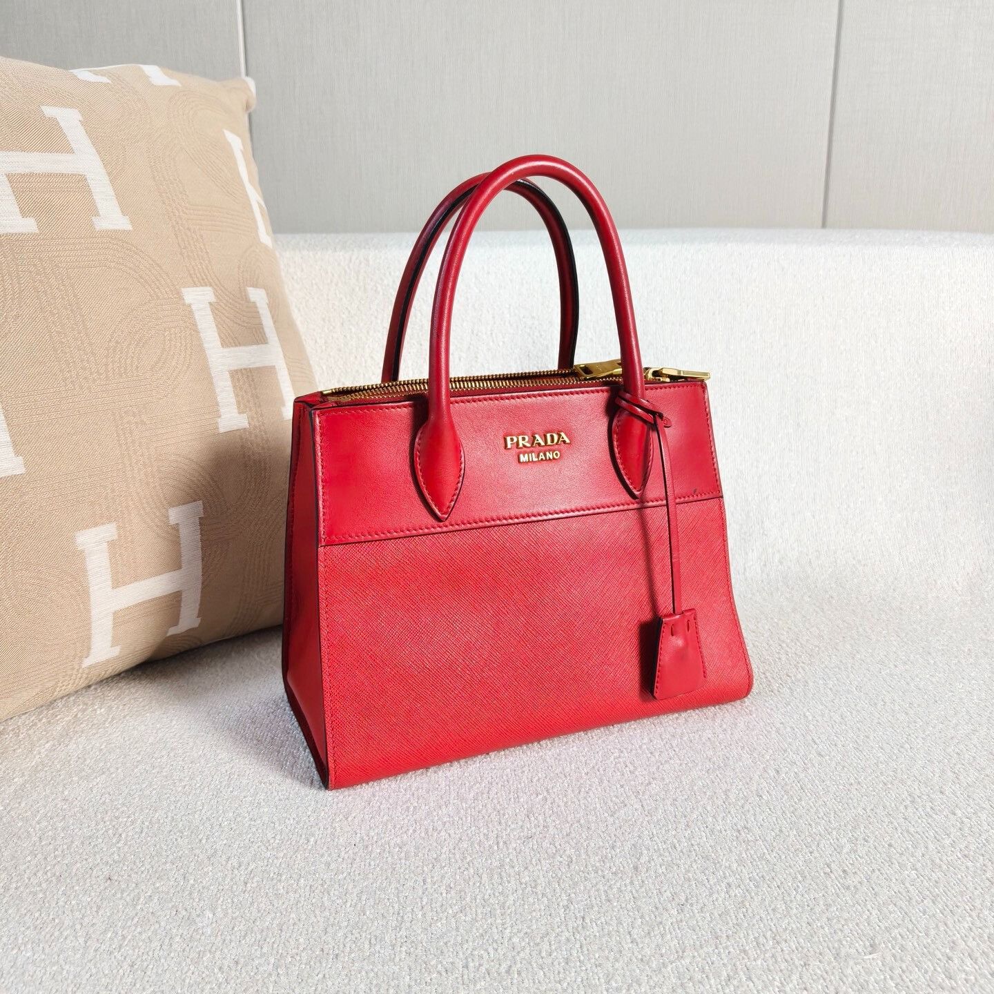 Prada Pre-loved Bag Very good condition Size ONE SIZE - 6 Thumbnail