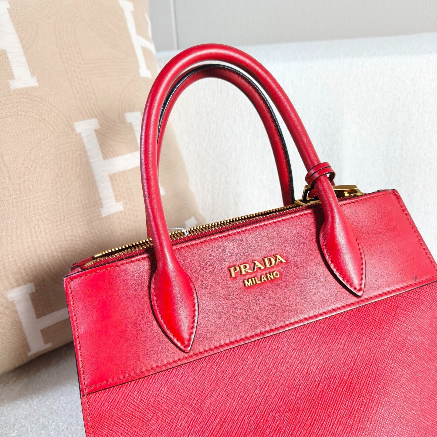 Prada Pre-loved Bag Very good condition Size ONE SIZE - 8 Thumbnail