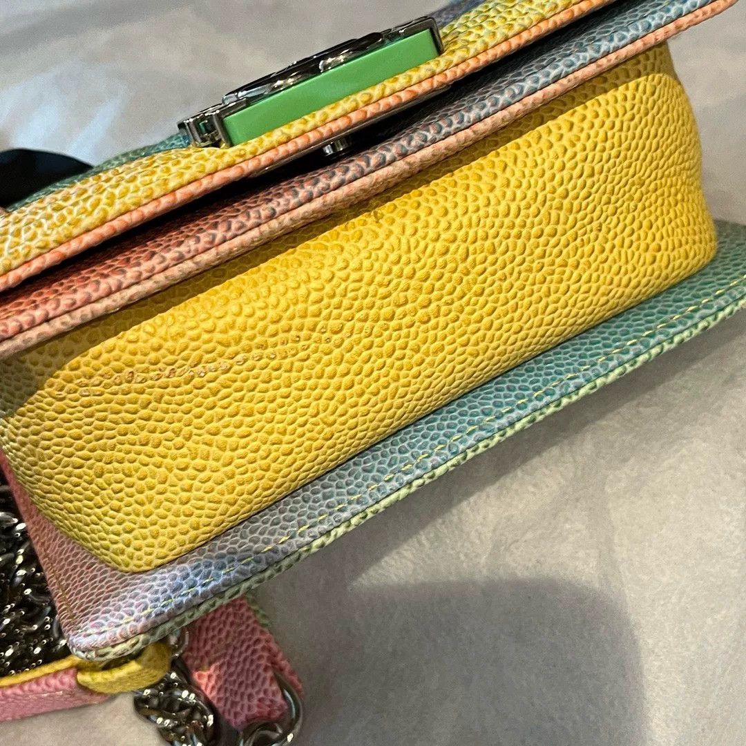 Chanel Pre-loved Bag Very good condition Size ONE SIZE - 9 Thumbnail