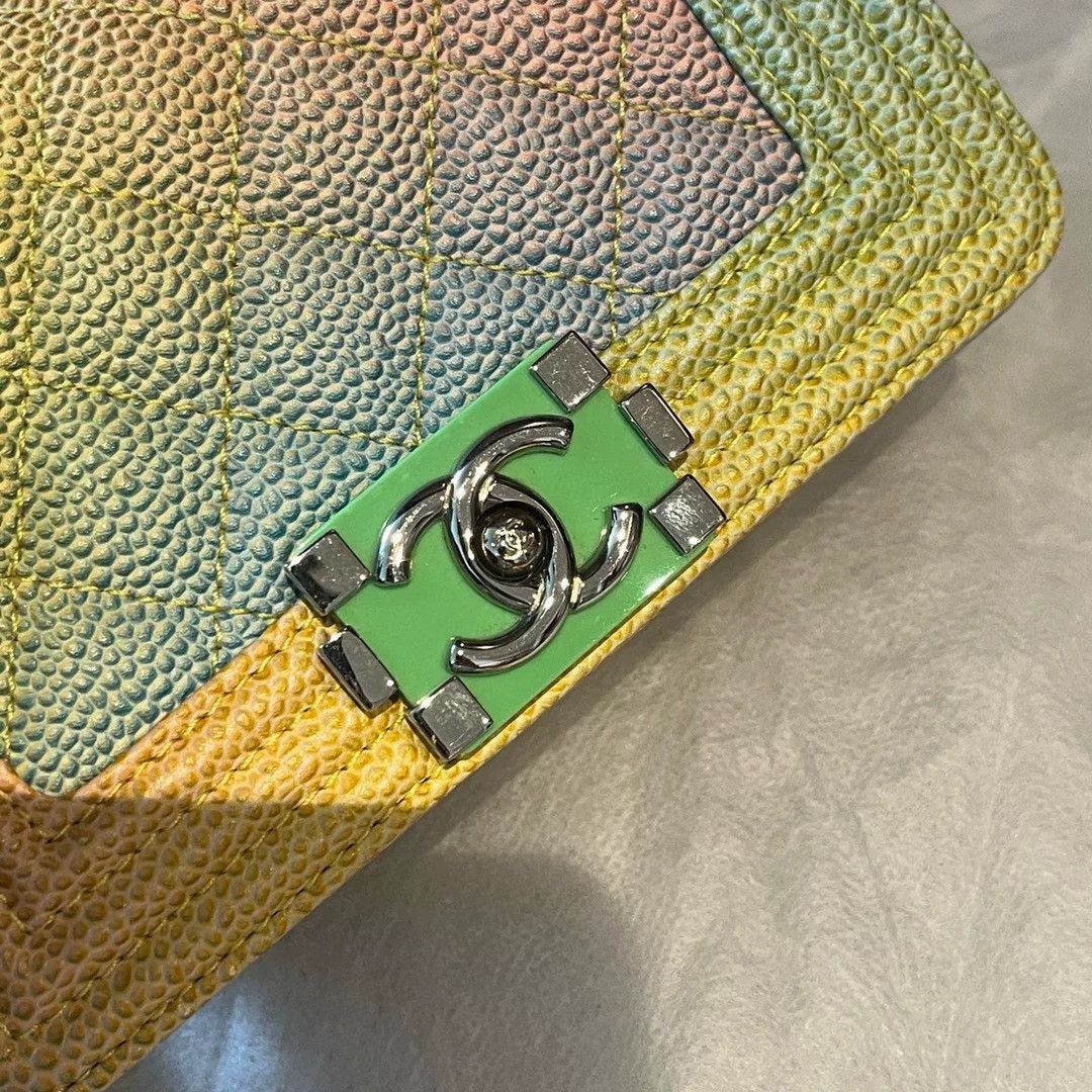 Chanel Pre-loved Bag Very good condition Size ONE SIZE - 3 Thumbnail