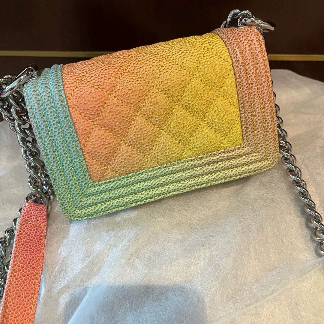 Chanel Pre-loved Bag Very good condition Size ONE SIZE - 2 Thumbnail