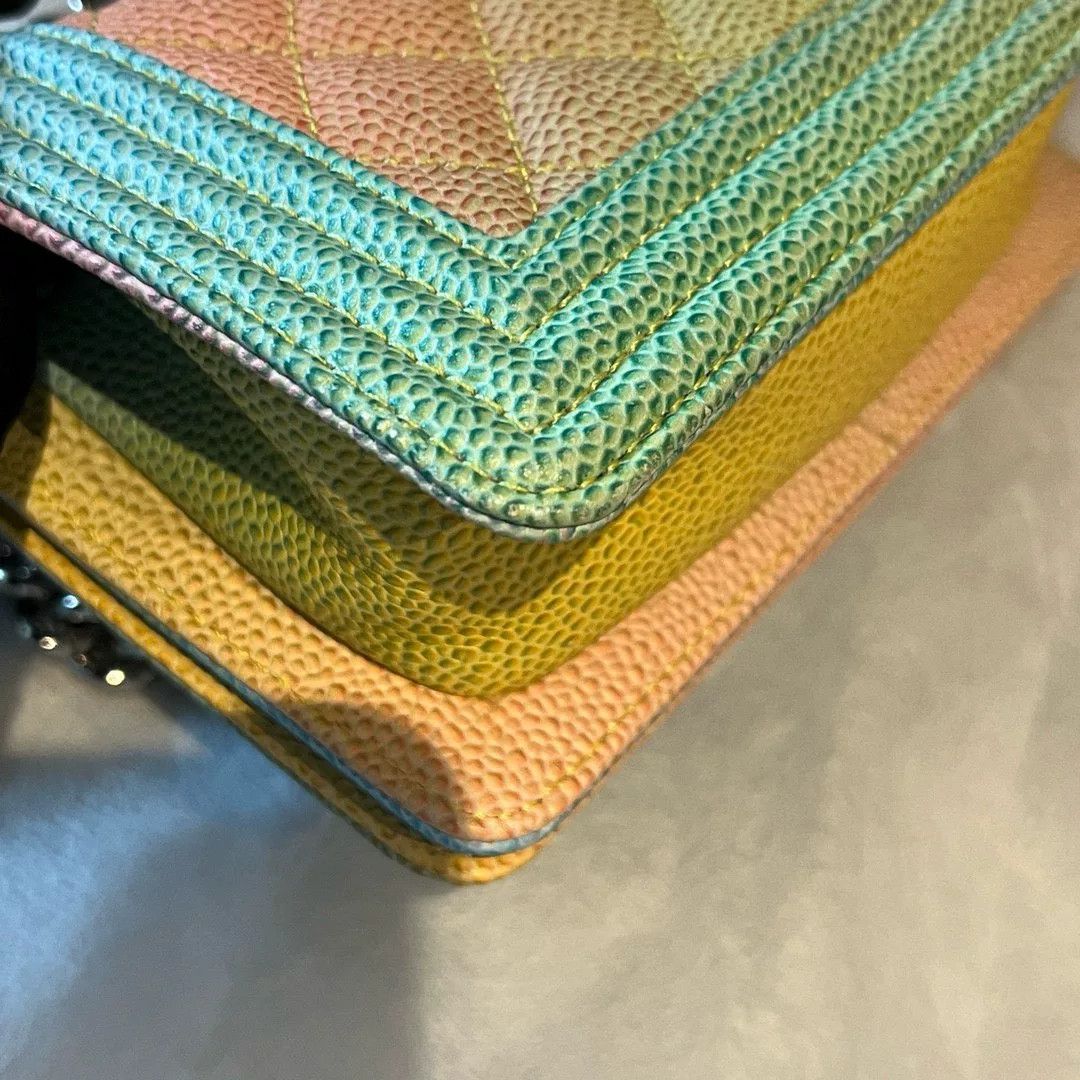 Chanel Pre-loved Bag Very good condition Size ONE SIZE - 5 Thumbnail