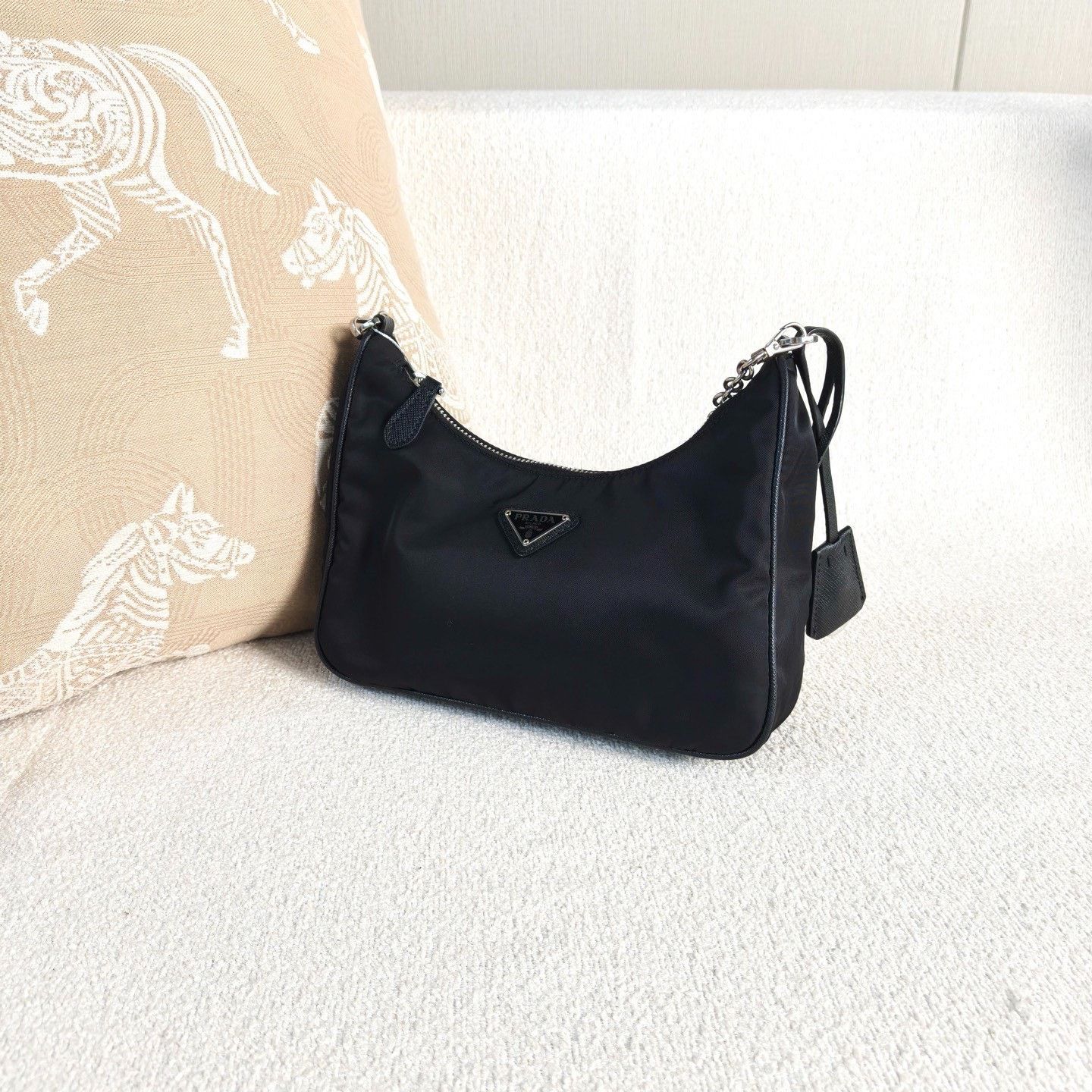 Prada Pre-loved Bag Very good condition Size ONE SIZE - 4 Thumbnail