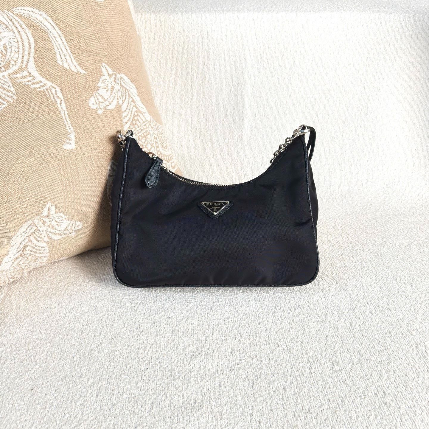 Prada Pre-loved Bag Very good condition Size ONE SIZE - 2 Thumbnail