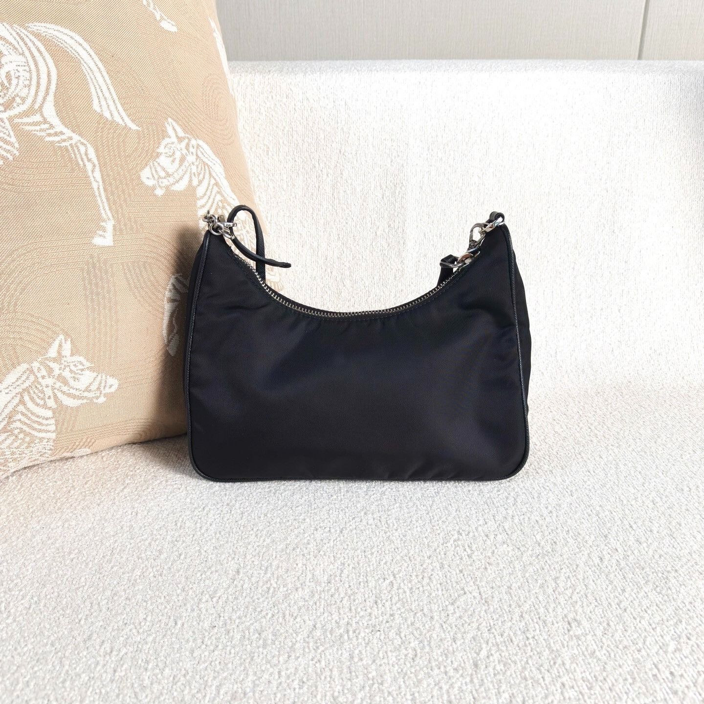 Prada Pre-loved Bag Very good condition Size ONE SIZE - 3 Thumbnail