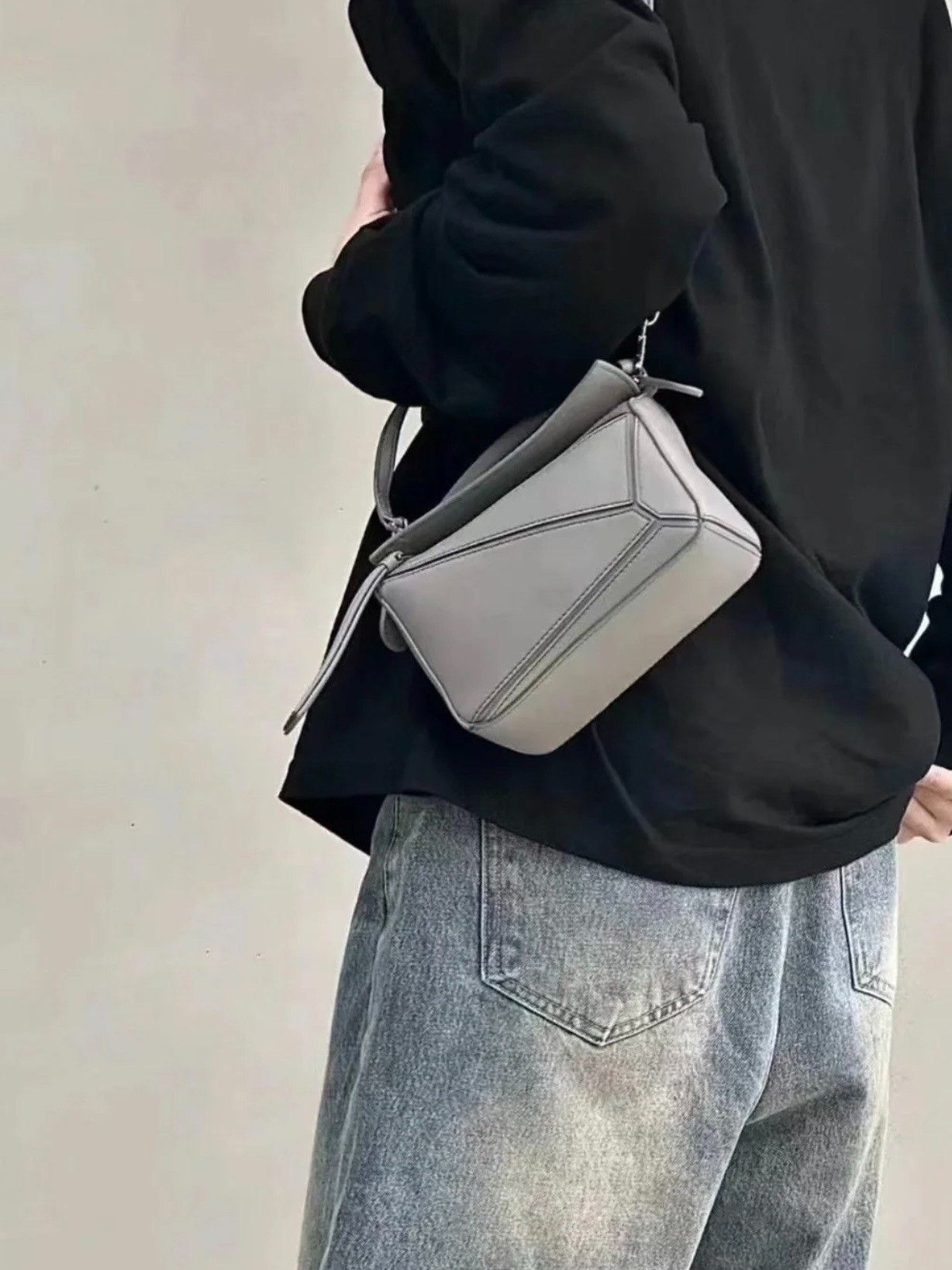 Loewe Pre-loved Bag Very good condition Size ONE SIZE - 8 Thumbnail