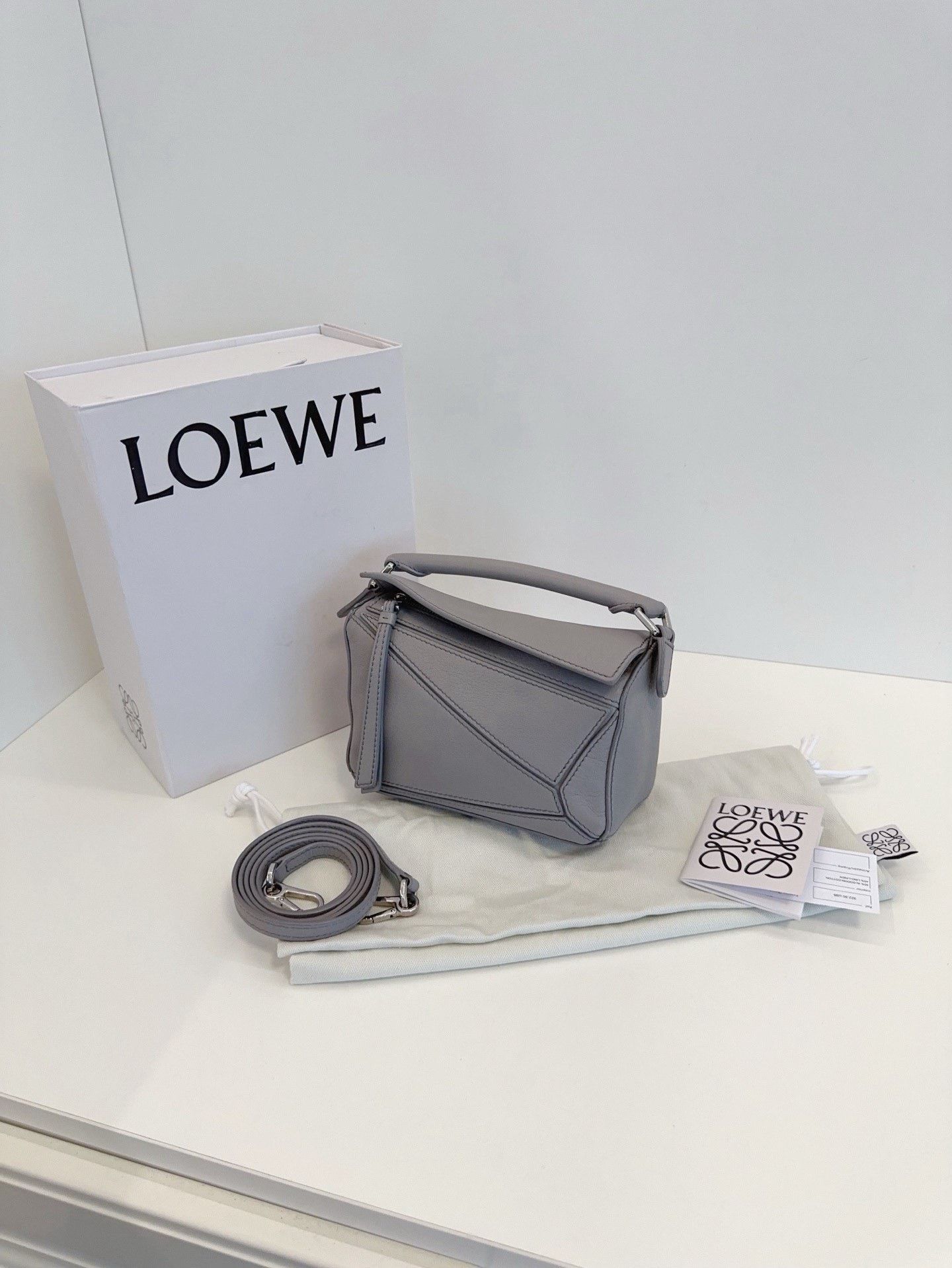 Loewe Pre-loved Bag Very good condition Size ONE SIZE - 3 Thumbnail