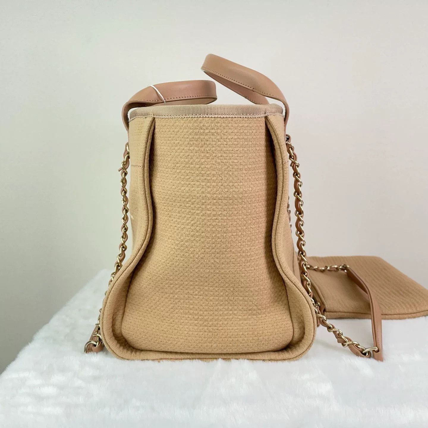 Chanel Pre-loved Bag Very good condition Size ONE SIZE - 4 Thumbnail