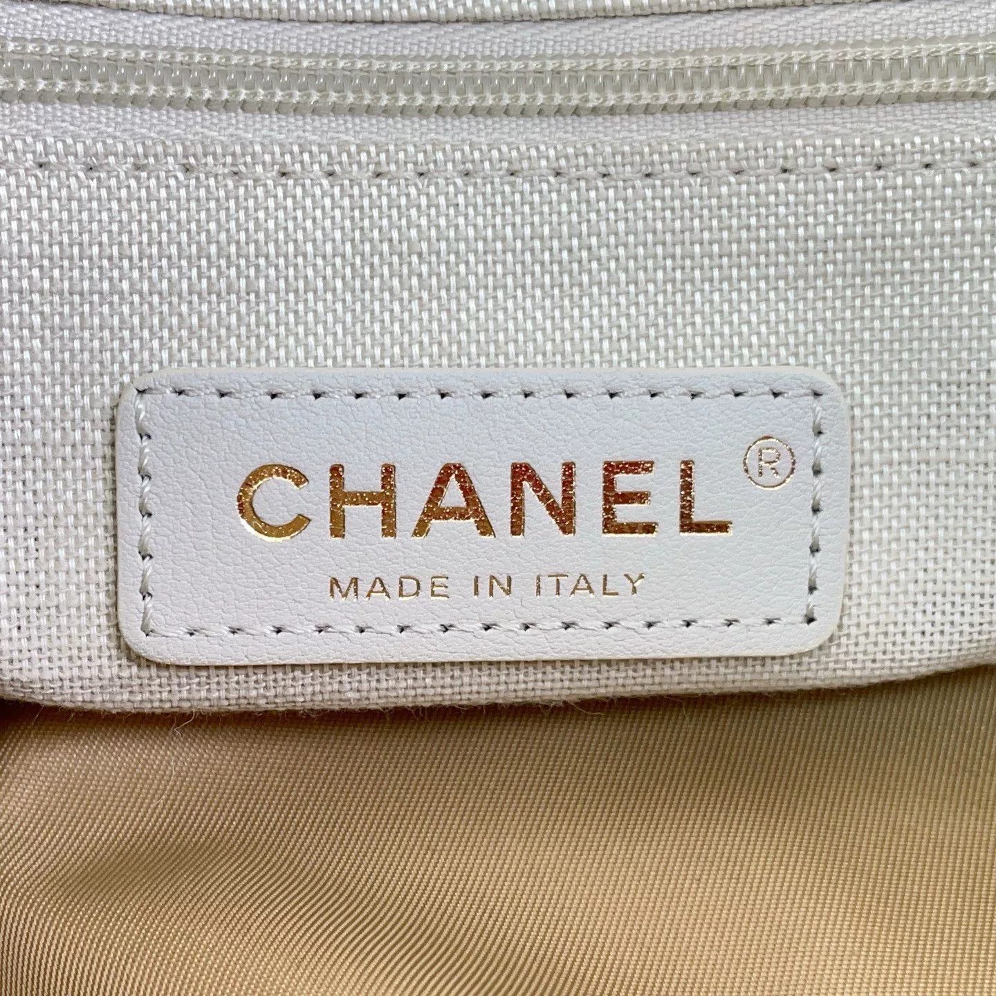 Chanel Pre-loved Bag Very good condition Size ONE SIZE - 9 Thumbnail