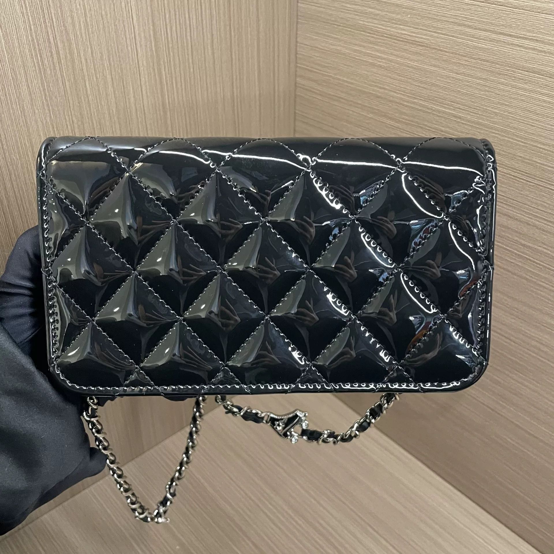 Chanel Pre-loved Bag Very good condition Size ONE SIZE - 3 Thumbnail
