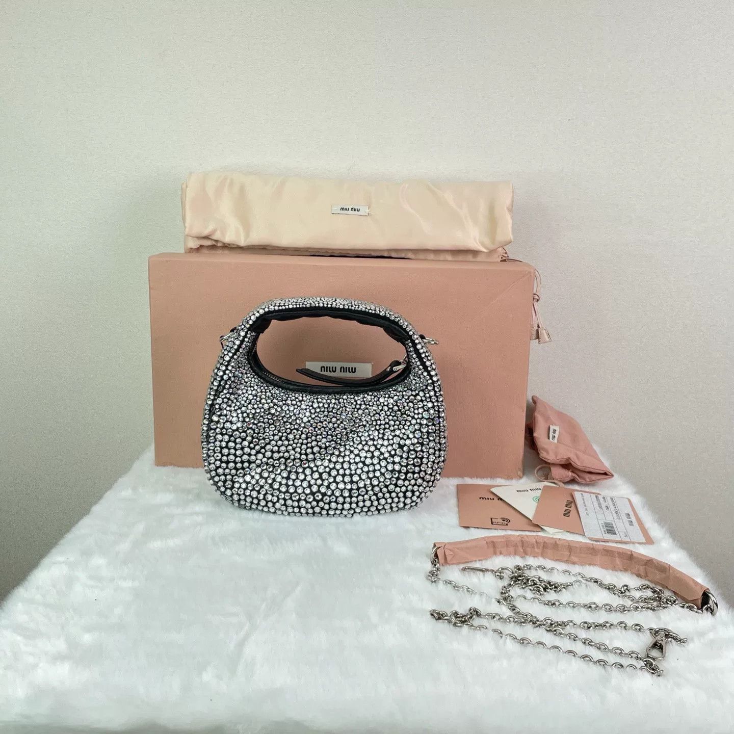 Miu Miu Pre-loved Bag Very good condition Size ONE SIZE - 2 Thumbnail