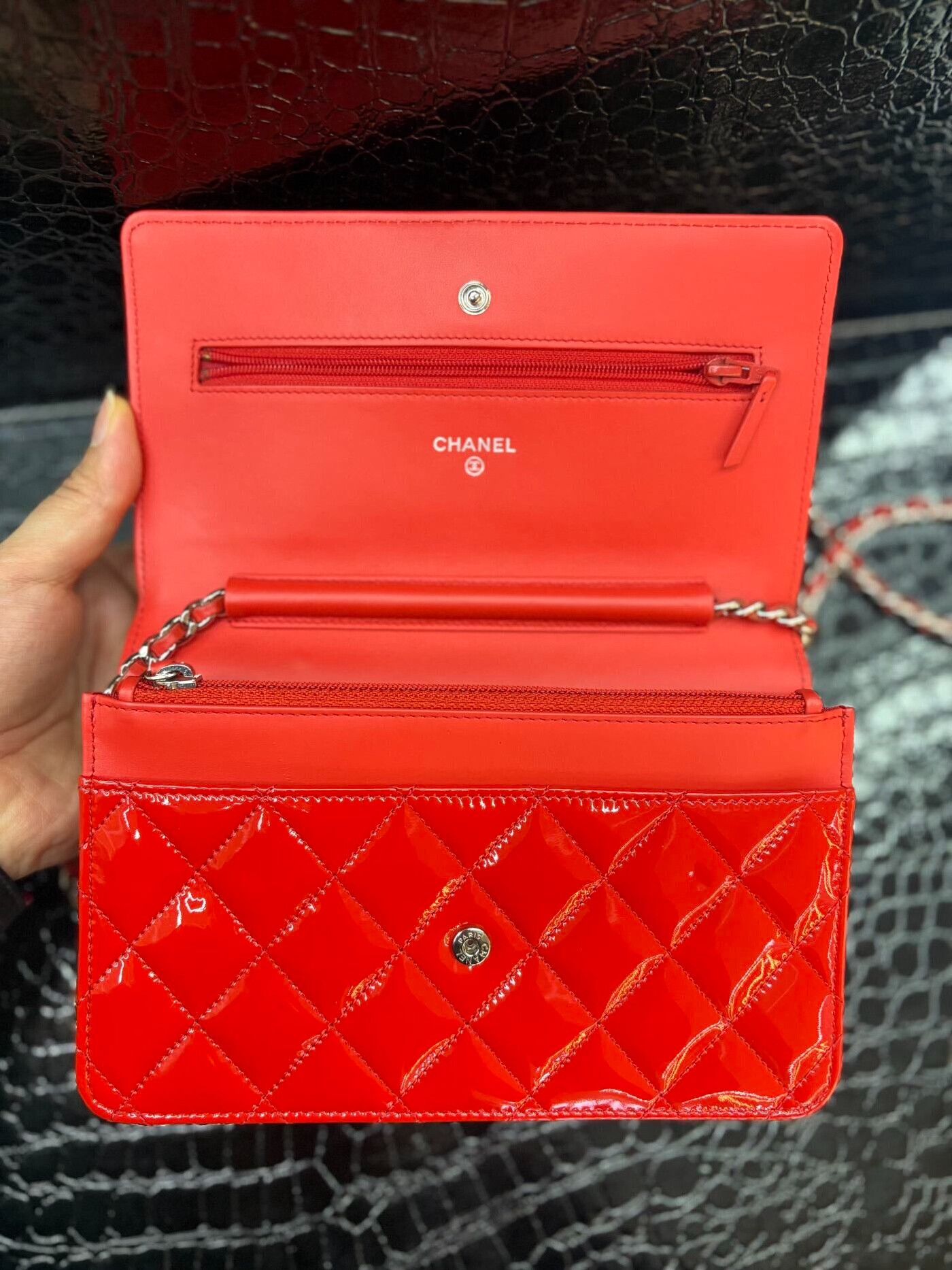 Chanel Pre-loved Bag Very good condition Size ONE SIZE - 3 Thumbnail