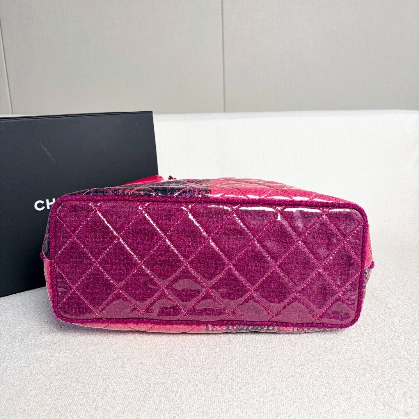 Chanel Pre-loved Bag Very good condition Size ONE SIZE - 5 Thumbnail