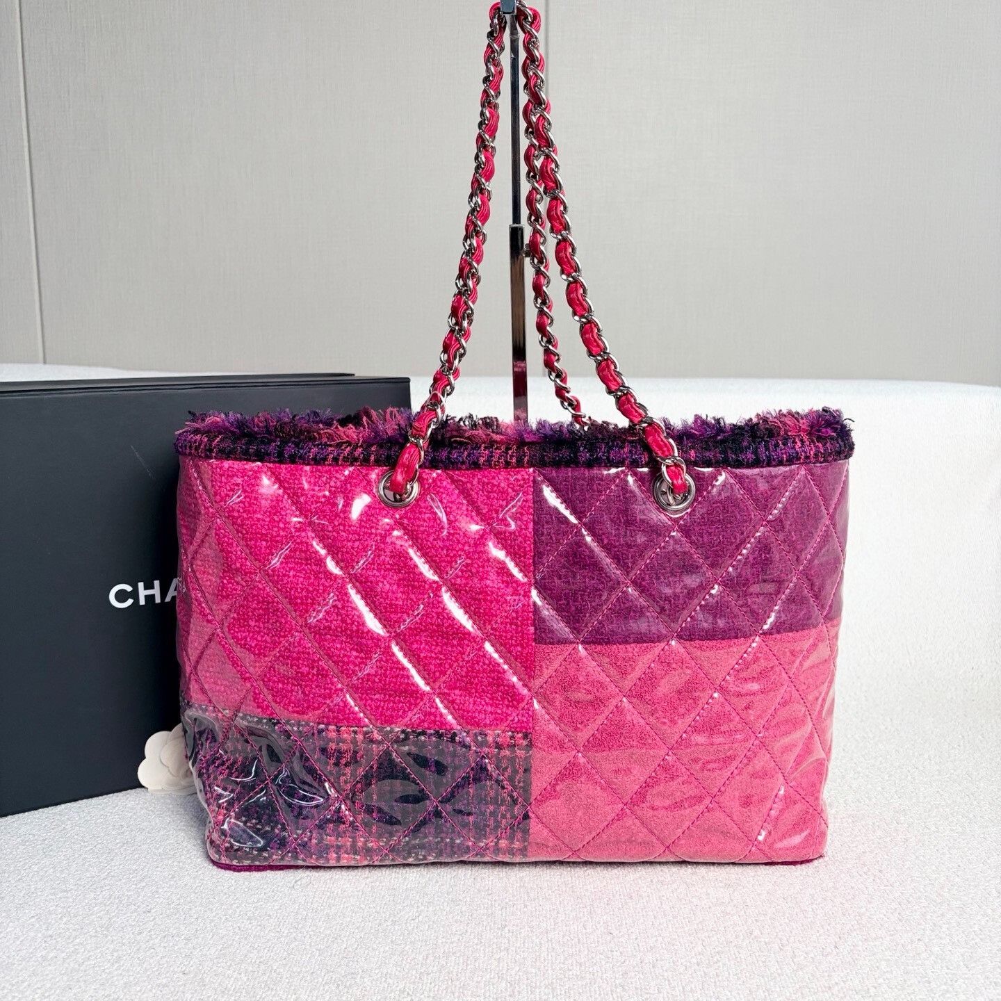 Chanel Pre-loved Bag Very good condition Size ONE SIZE - 3 Thumbnail
