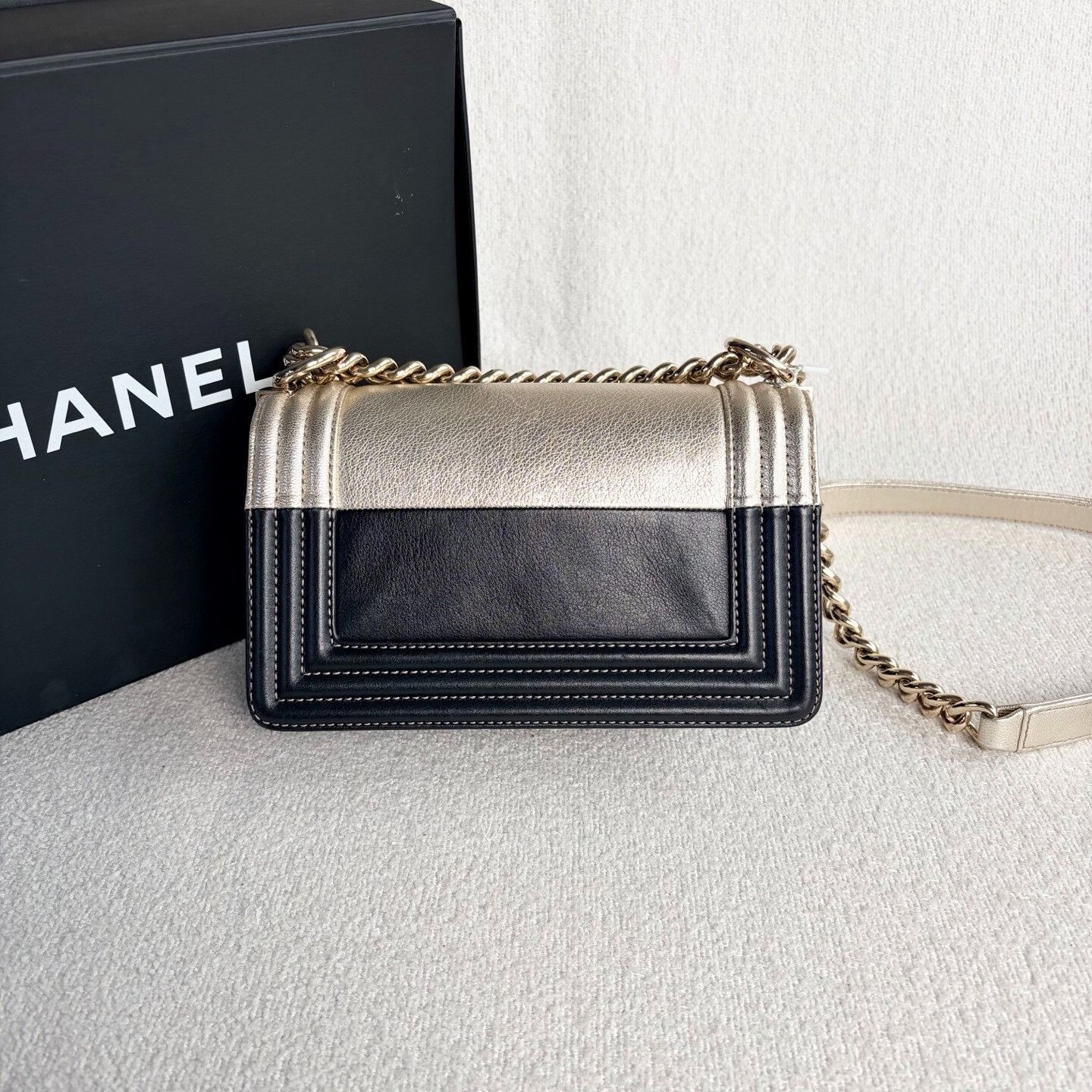 Chanel Pre-loved Bag Very good condition Size ONE SIZE - 3 Thumbnail