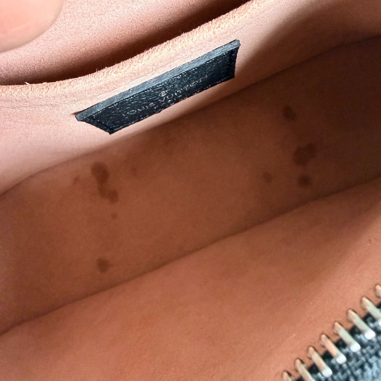 Louis Vuitton Pre-loved Bag Very good condition Size ONE SIZE - 9 Thumbnail