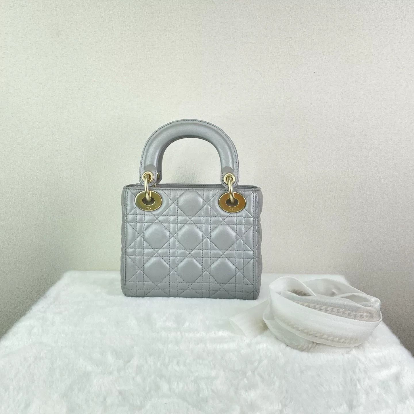 Dior Pre-loved Bag Very good condition Size ONE SIZE - 2 Thumbnail