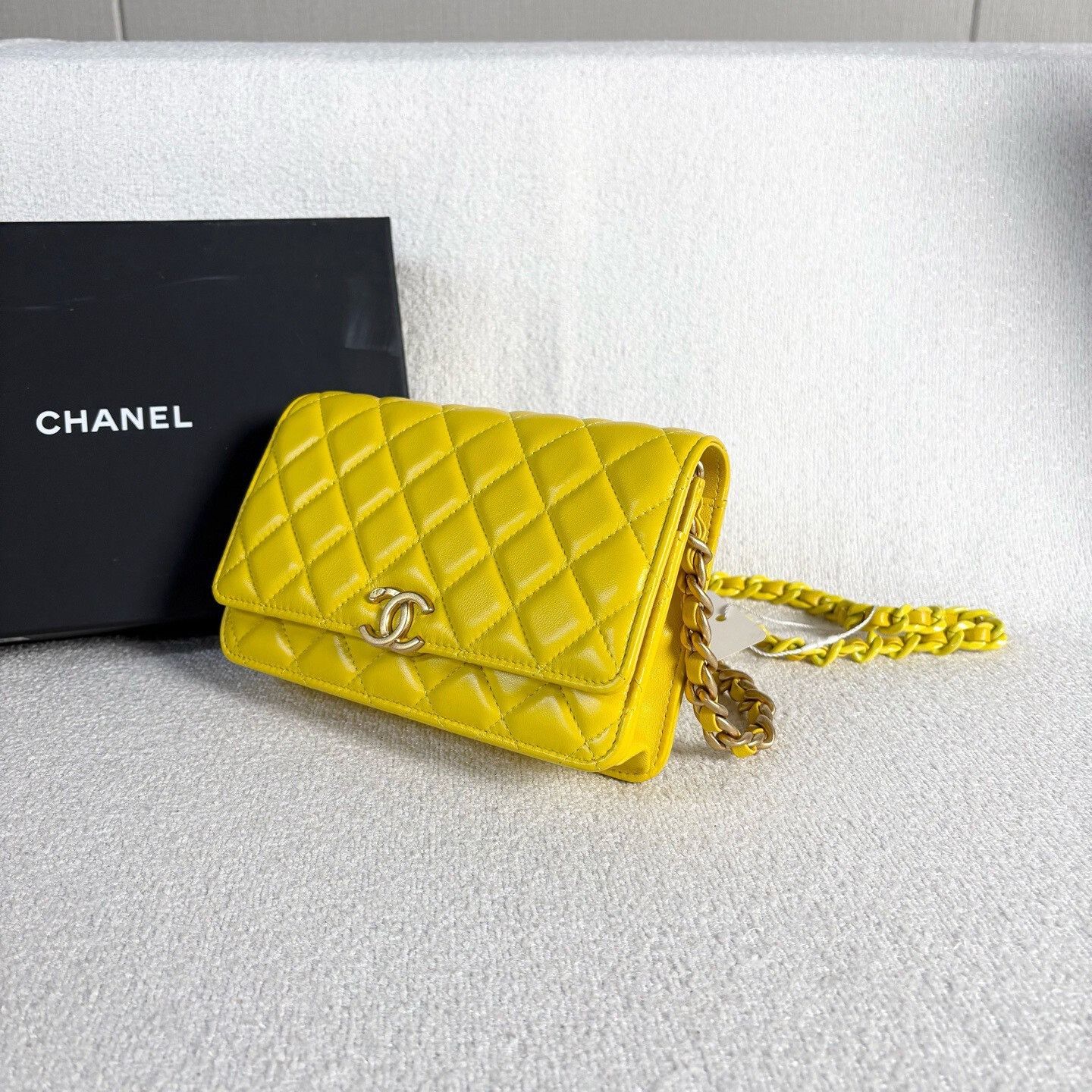 Chanel Pre-loved Bag Very good condition Size ONE SIZE - 6 Thumbnail