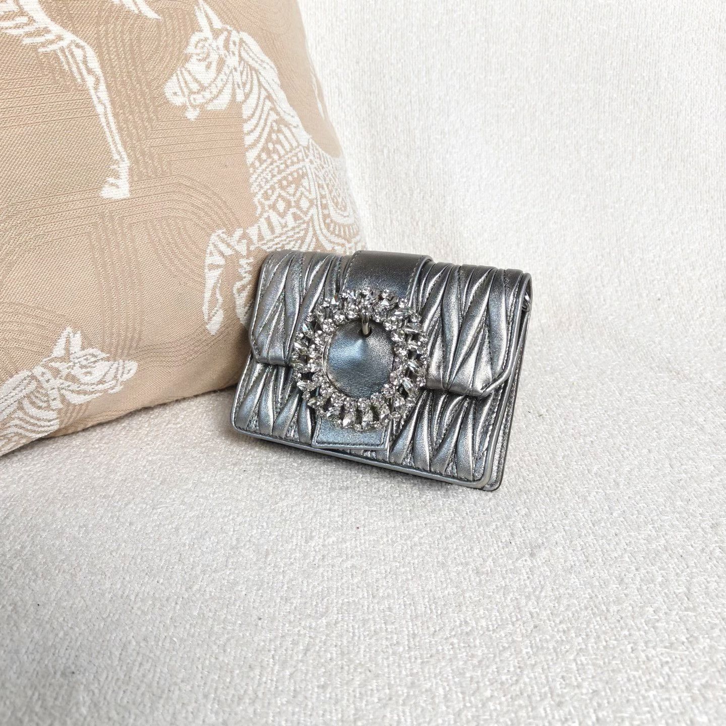 Miu Miu Pre-loved Bag Very good condition Size ONE SIZE - 4 Thumbnail