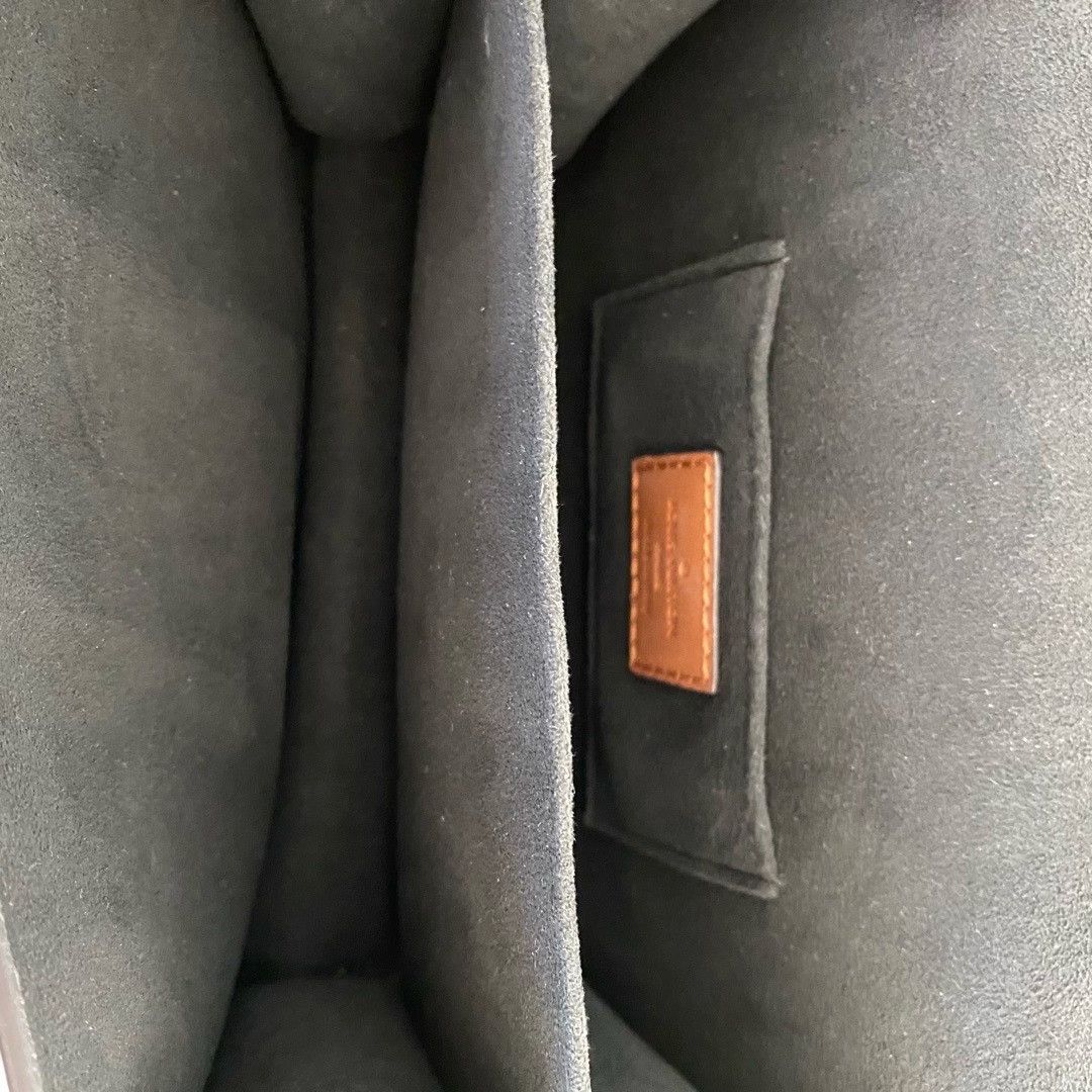 Louis Vuitton Pre-loved Bag Very good condition Size ONE SIZE - 6 Thumbnail