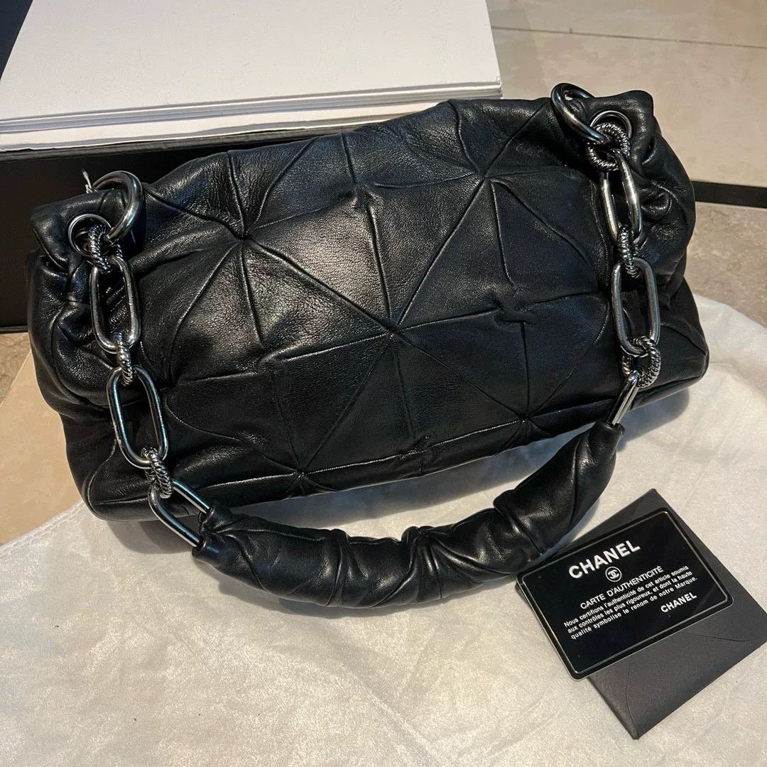 Chanel Pre-loved Bag Very good condition Size ONE SIZE - 2 Thumbnail