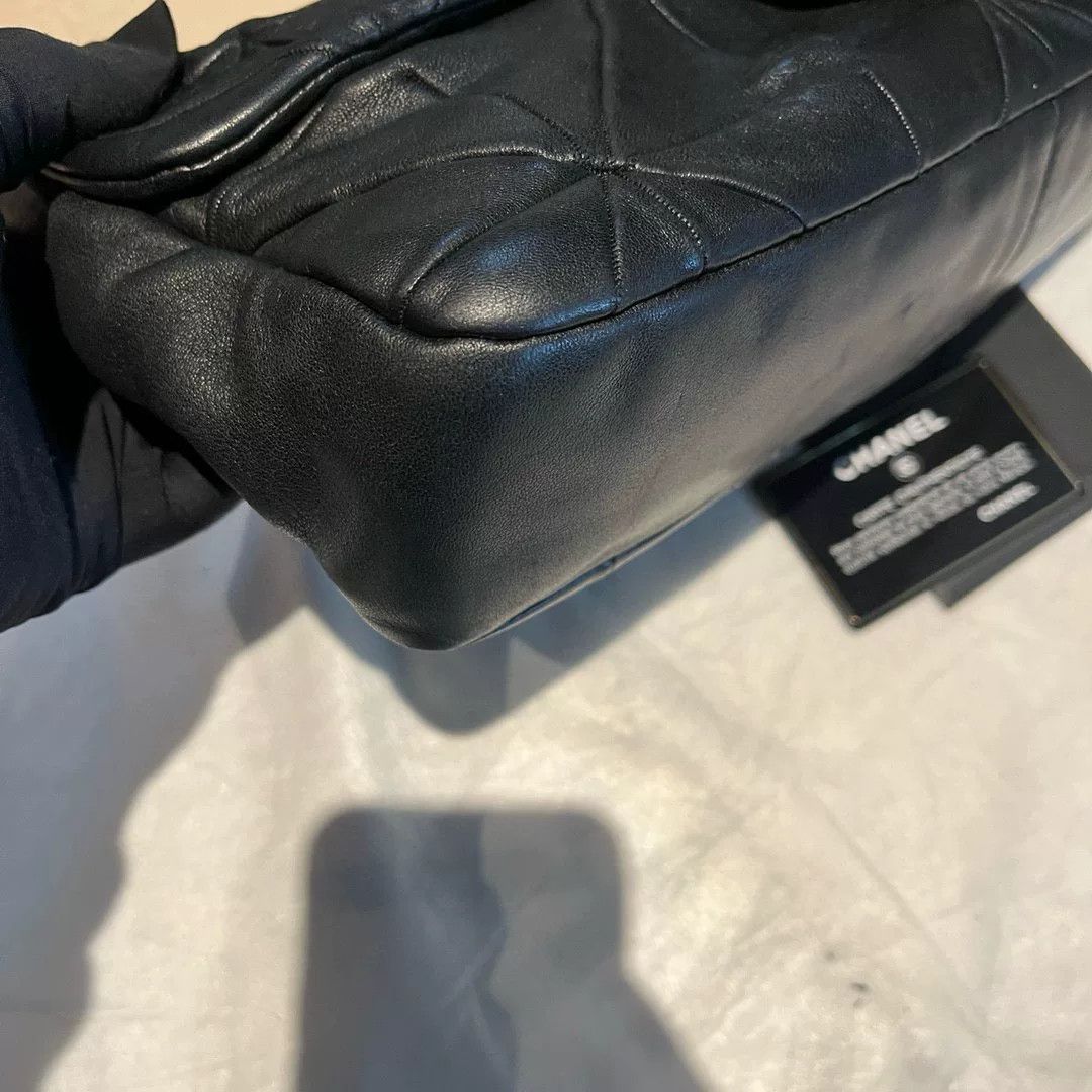 Chanel Pre-loved Bag Very good condition Size ONE SIZE - 5 Thumbnail