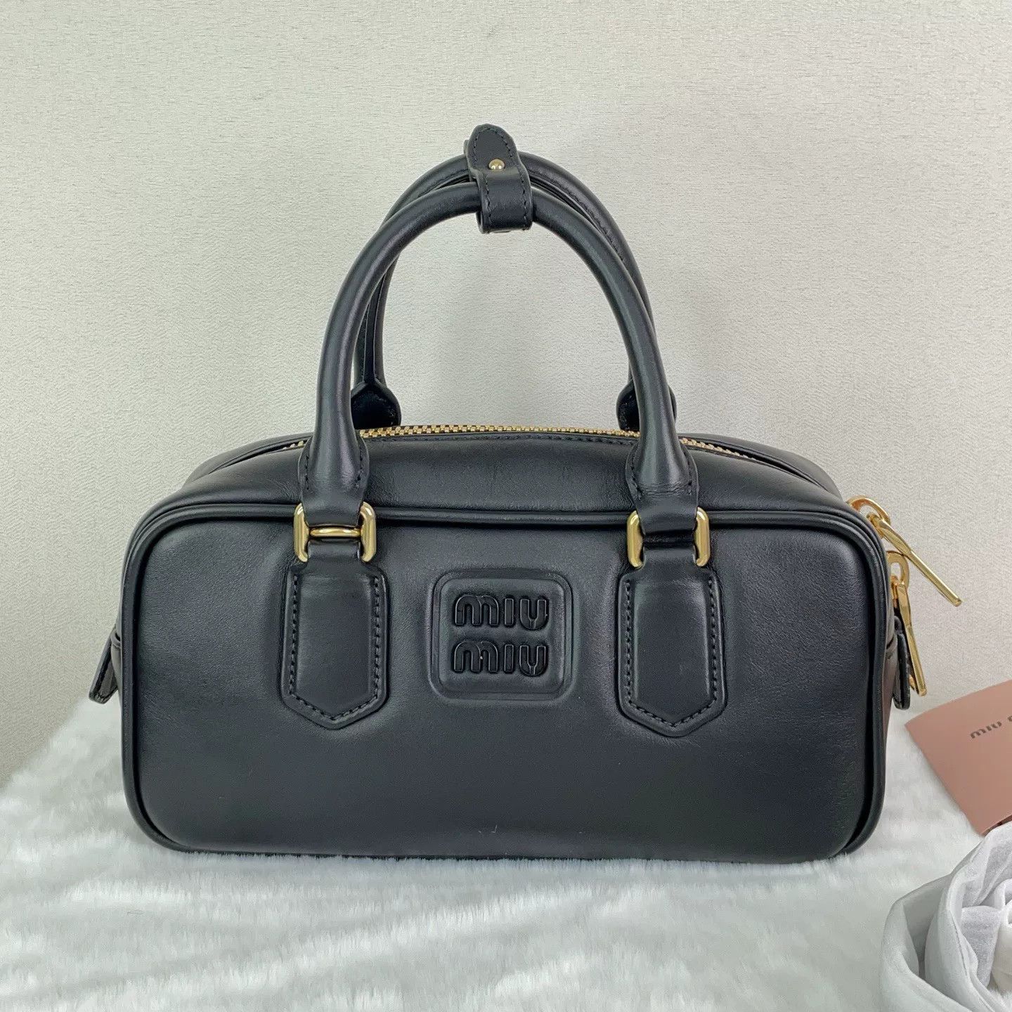 Miu Miu Pre-loved Bag Very good condition Size ONE SIZE - 9 Thumbnail