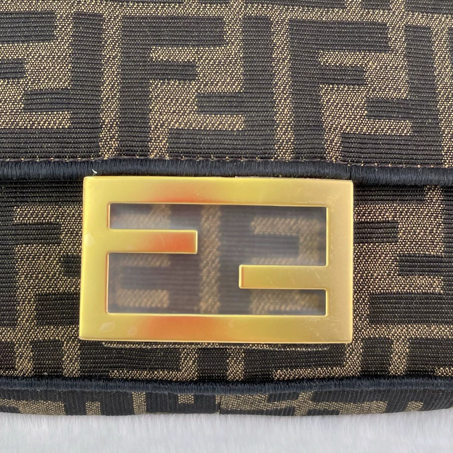 Fendi Pre-loved Bag Very good condition Size ONE SIZE - 7 Thumbnail