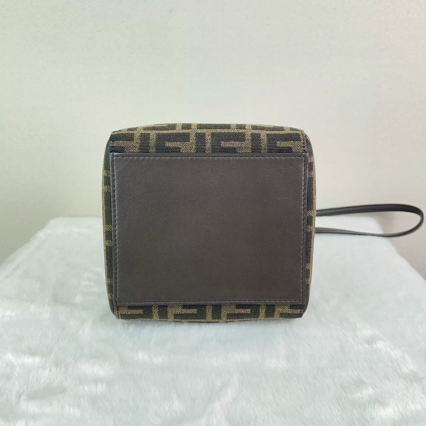 Fendi Pre-loved Bag Very good condition Size ONE SIZE - 3 Thumbnail