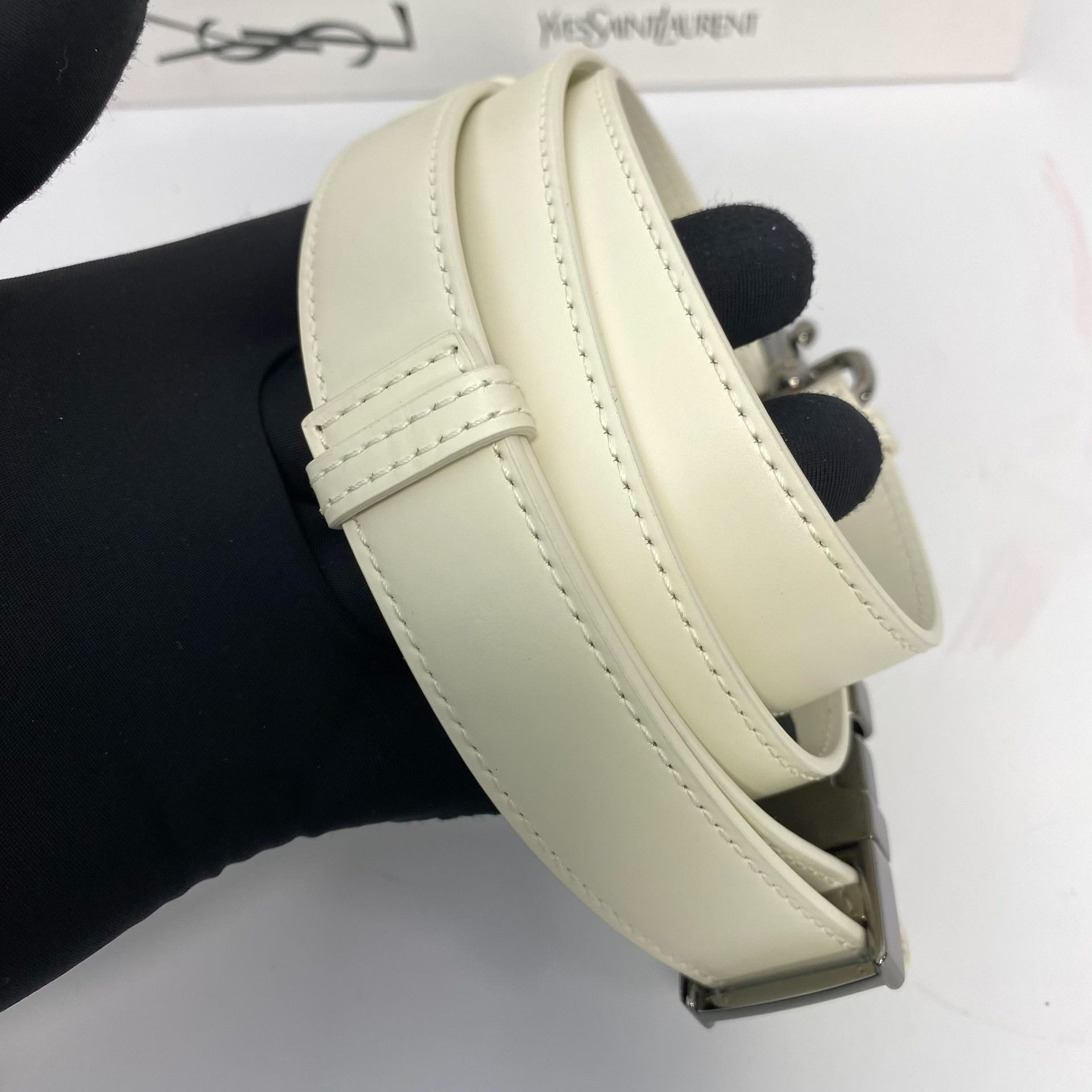Dior Pre-loved Bag Very good condition Size ONE SIZE - 2 Thumbnail