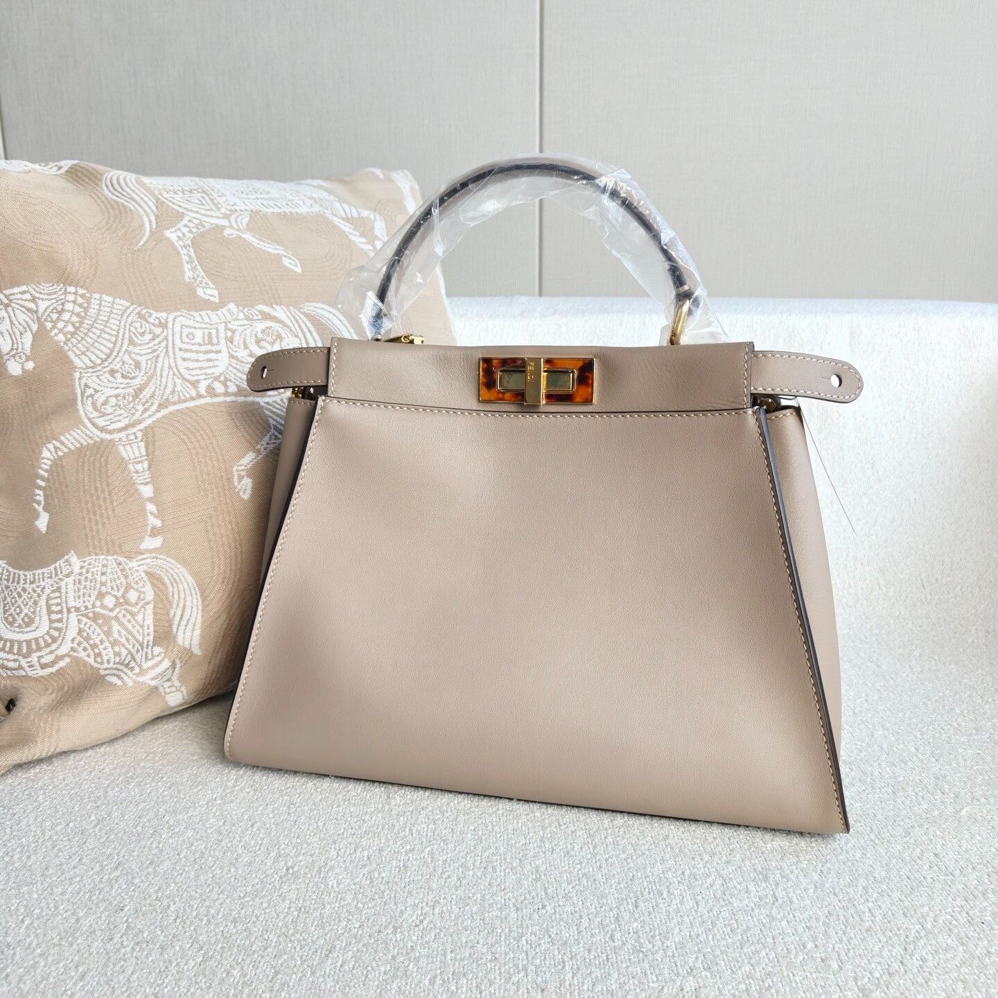 Fendi Pre-loved Bag Very good condition Size ONE SIZE - 4 Thumbnail