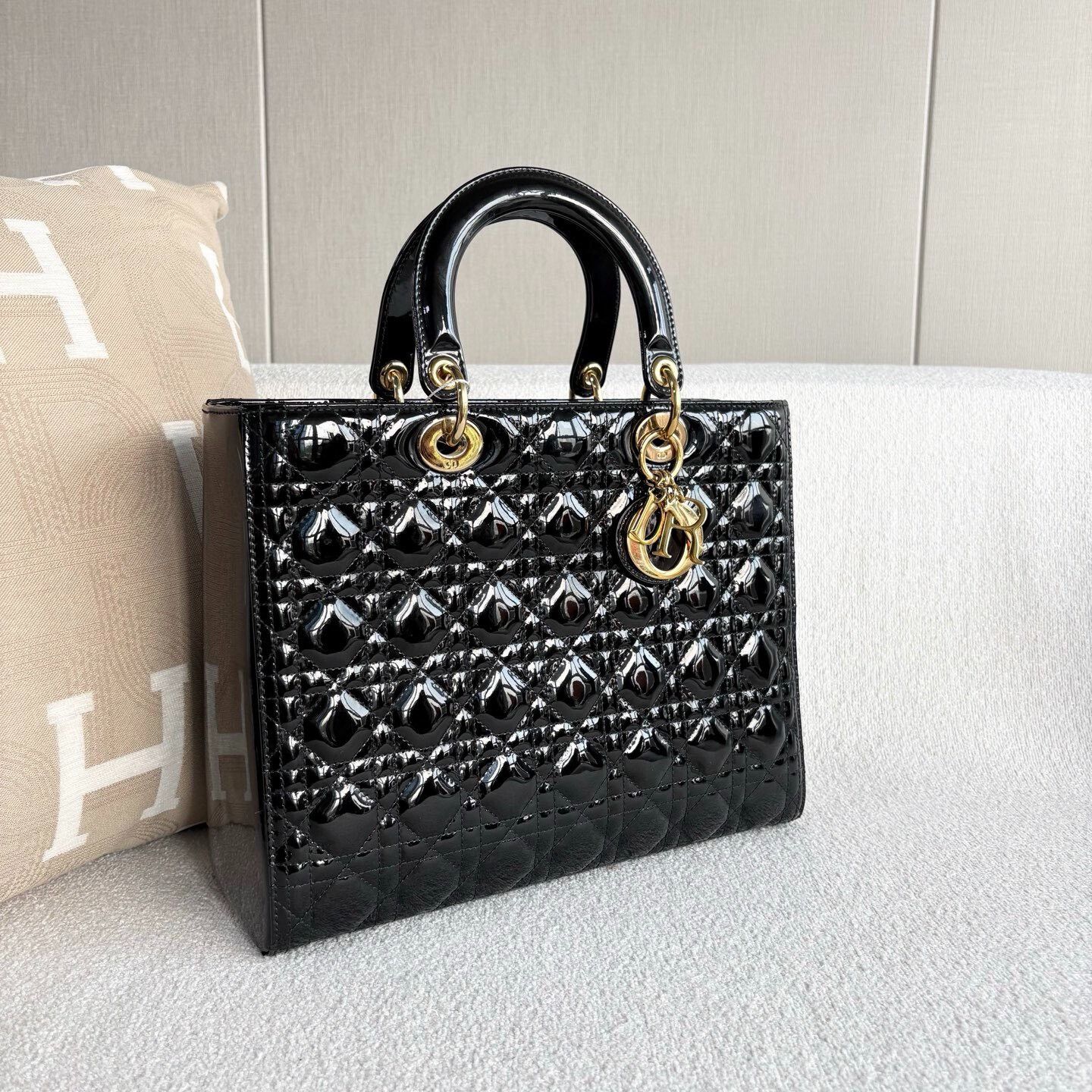 Dior Pre-loved Bag Very good condition Size ONE SIZE - 4 Thumbnail