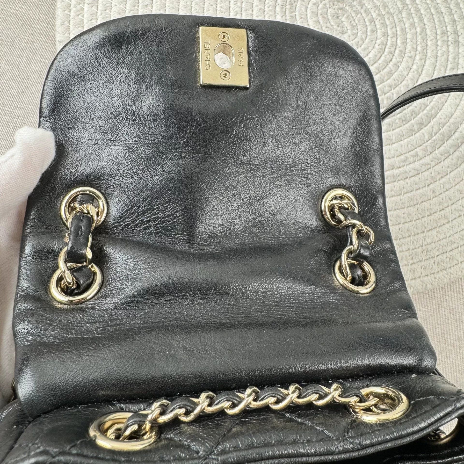 Chanel Pre-loved Bag Very good condition Size ONE SIZE - 9 Thumbnail