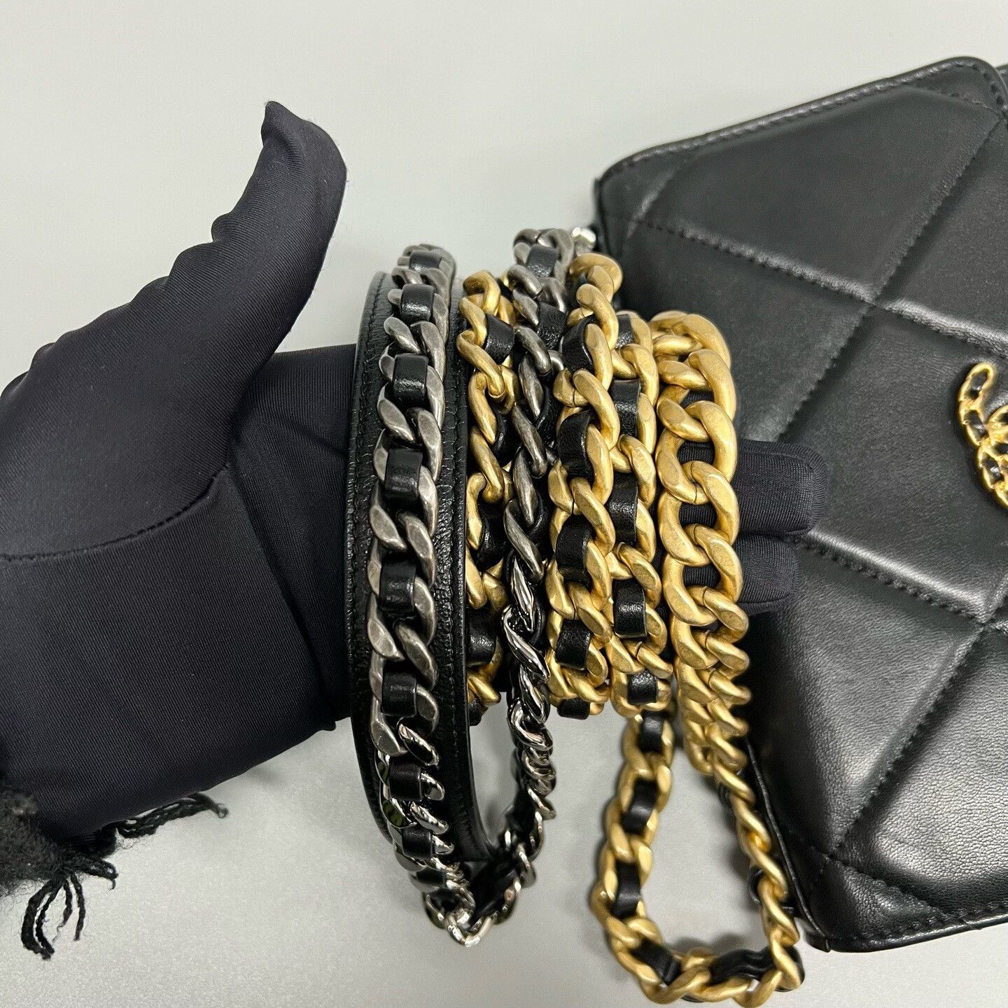 Chanel Pre-loved Bag Very good condition Size ONE SIZE - 7 Thumbnail