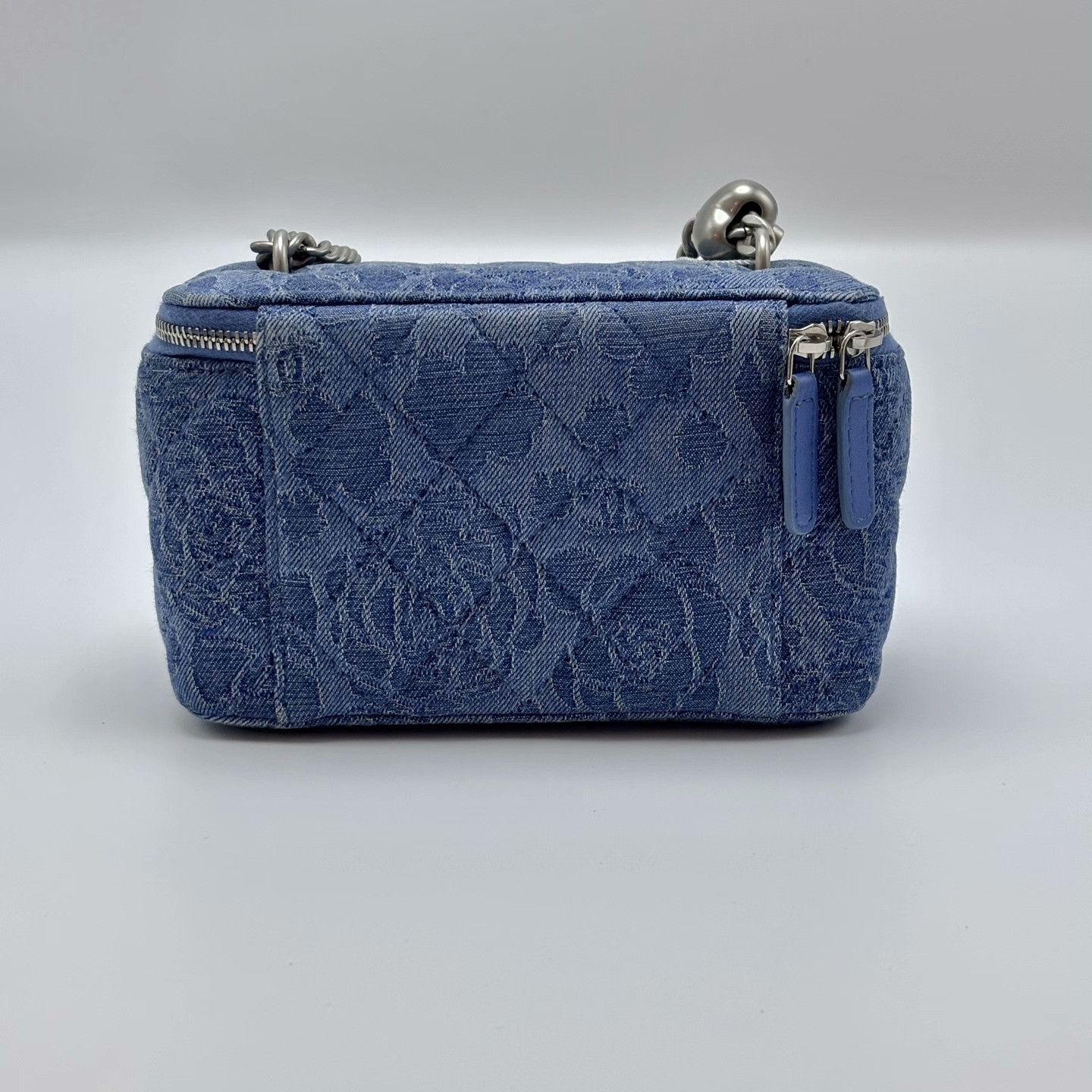 Chanel Pre-loved Bag Very good condition Size ONE SIZE - 4 Thumbnail