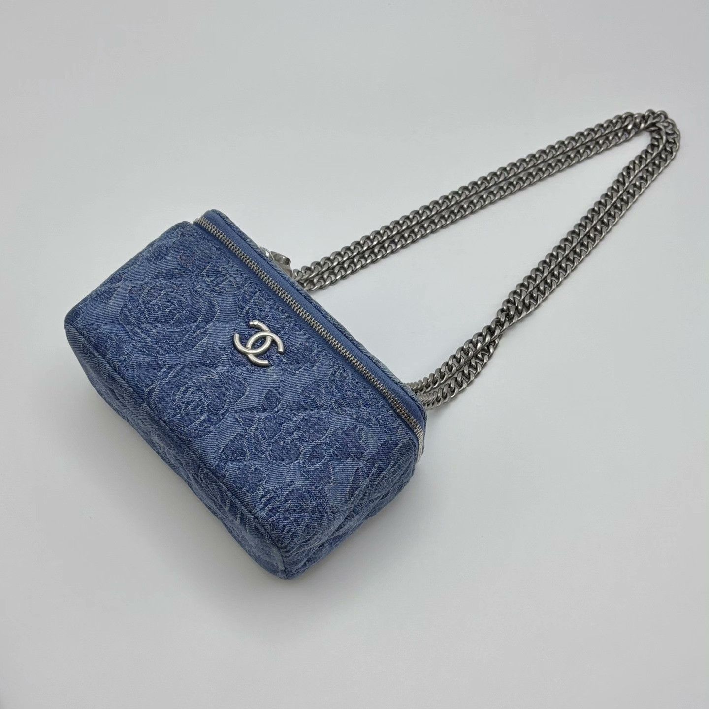 Chanel Pre-loved Bag Very good condition Size ONE SIZE - 2 Thumbnail