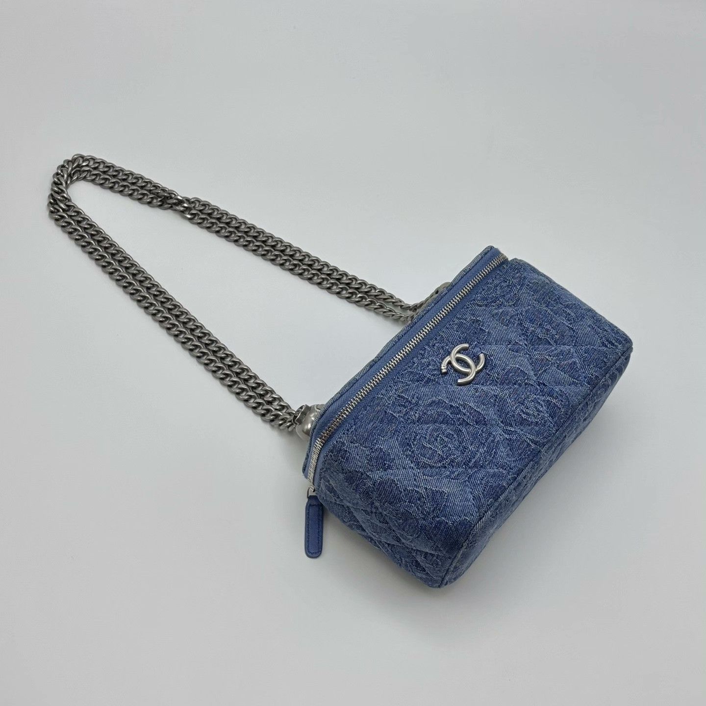Chanel Pre-loved Bag Very good condition Size ONE SIZE - 3 Thumbnail