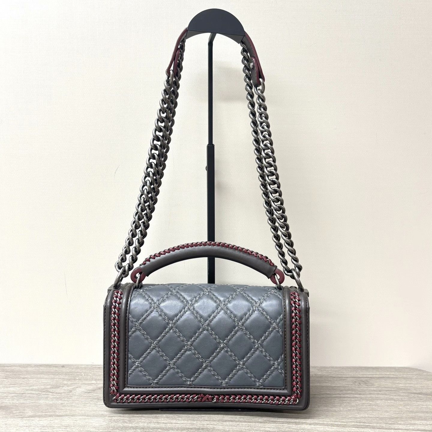 Chanel Pre-loved Bag Very good condition Size ONE SIZE - 2 Thumbnail