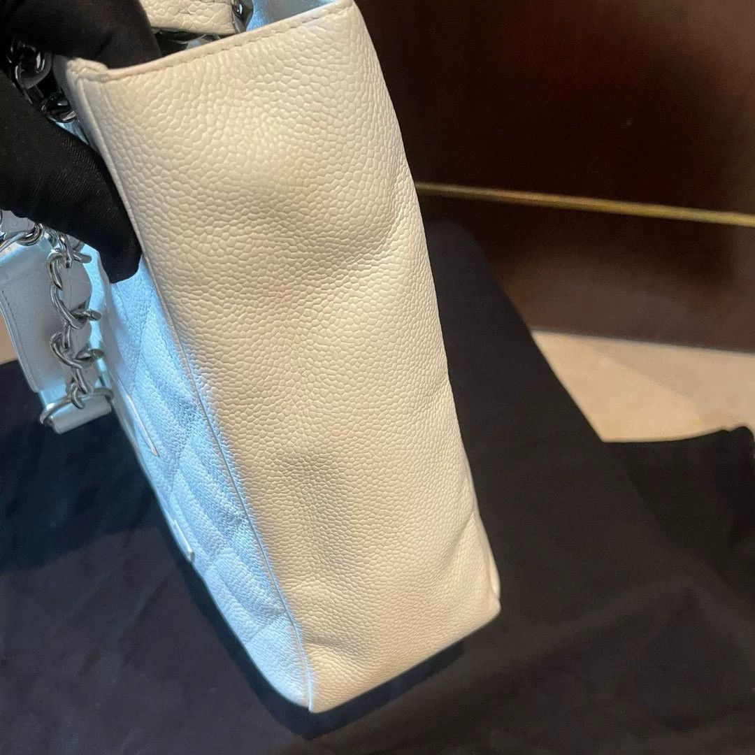 Chanel Pre-loved Bag Very good condition Size ONE SIZE - 5 Thumbnail