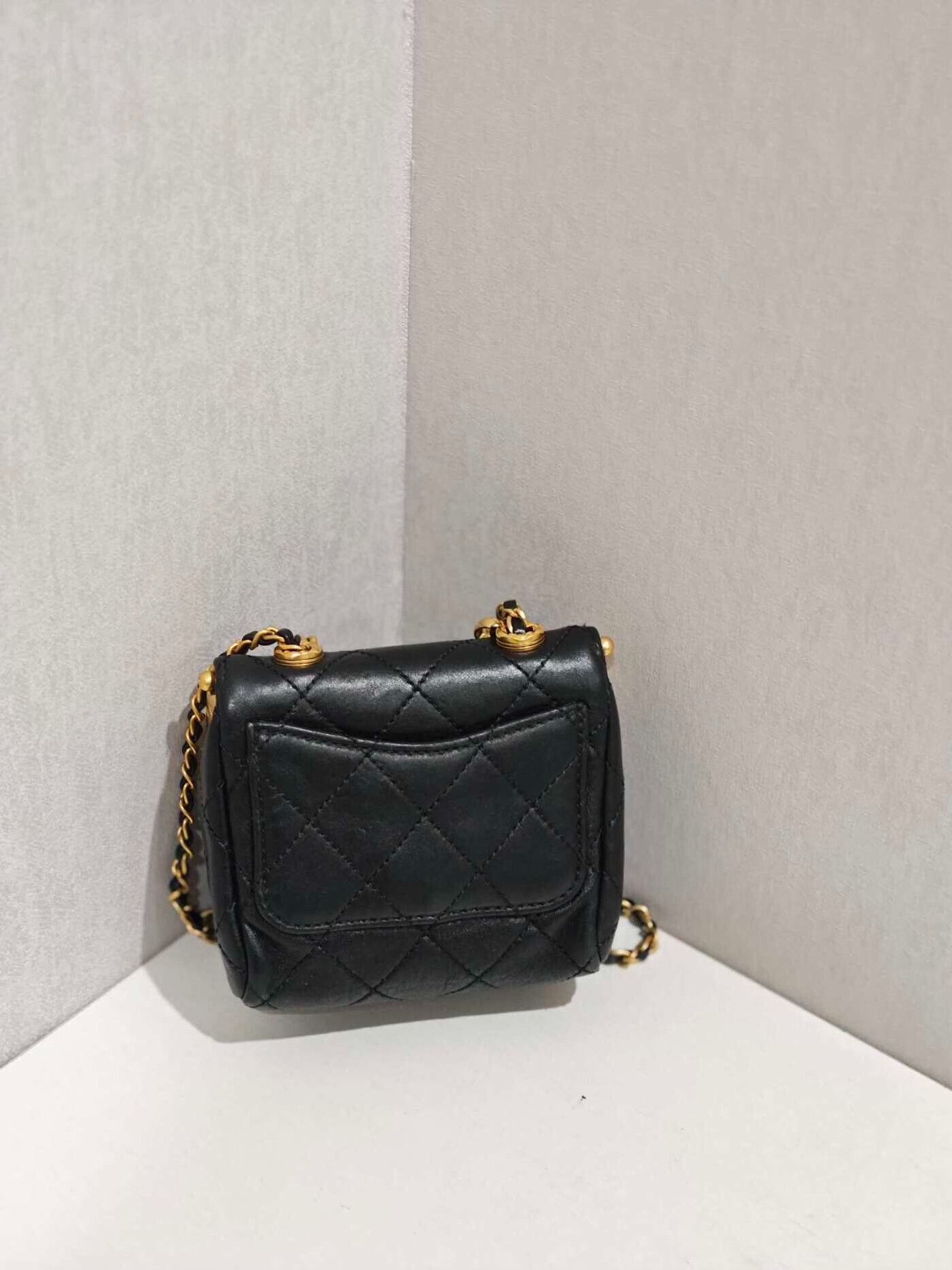 Chanel Pre-loved Bag Very good condition Size ONE SIZE - 2 Thumbnail
