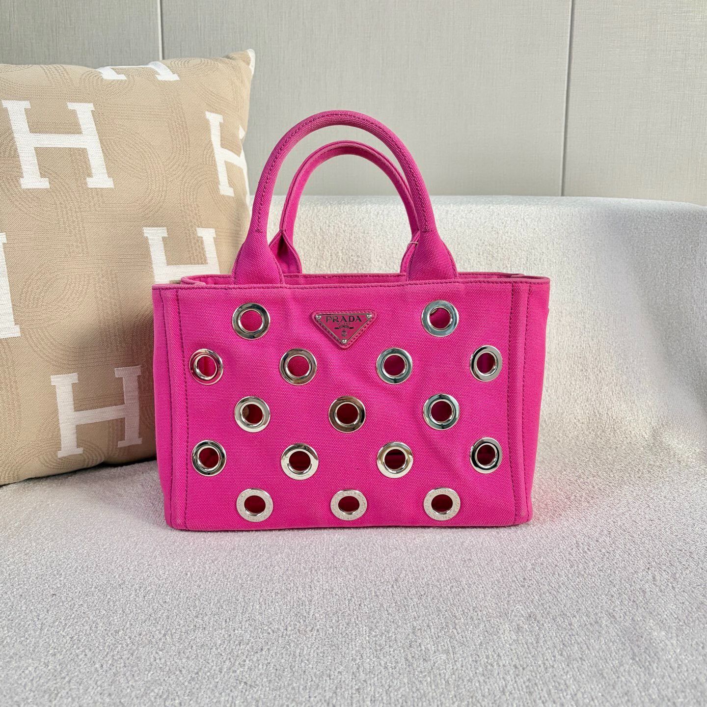 Prada Pre-loved Bag Very good condition Size ONE SIZE - 2 Thumbnail