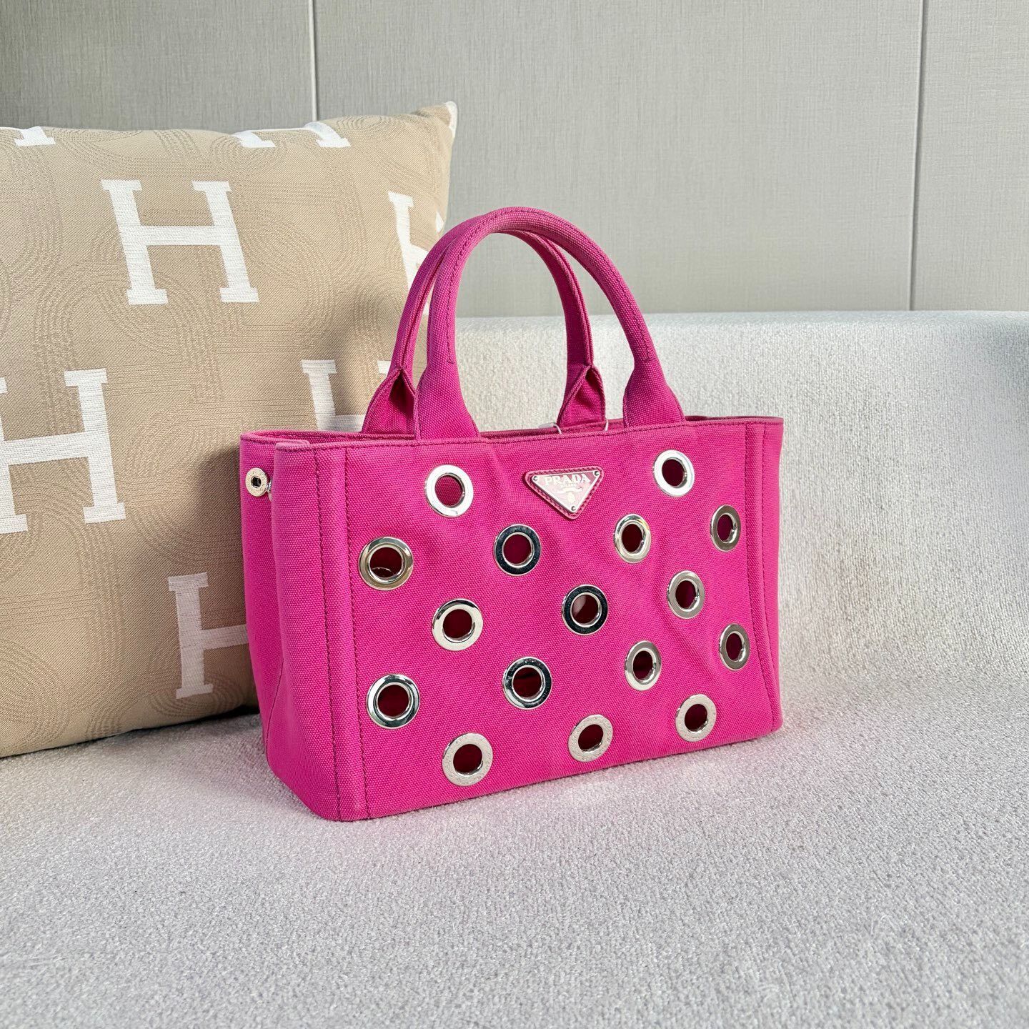 Prada Pre-loved Bag Very good condition Size ONE SIZE - 6 Thumbnail