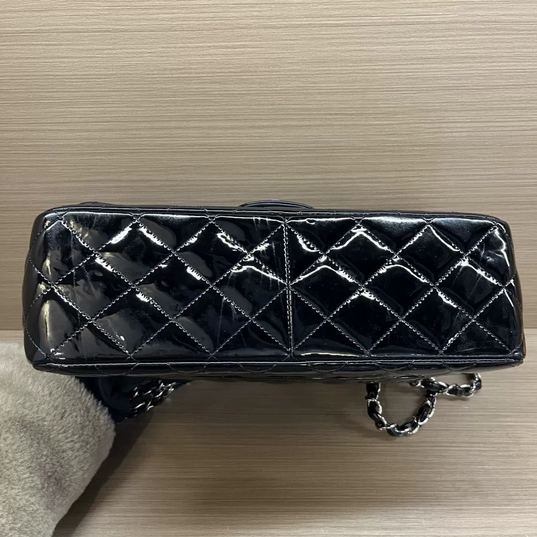 Chanel Pre-loved Bag Very good condition Size ONE SIZE - 4 Thumbnail