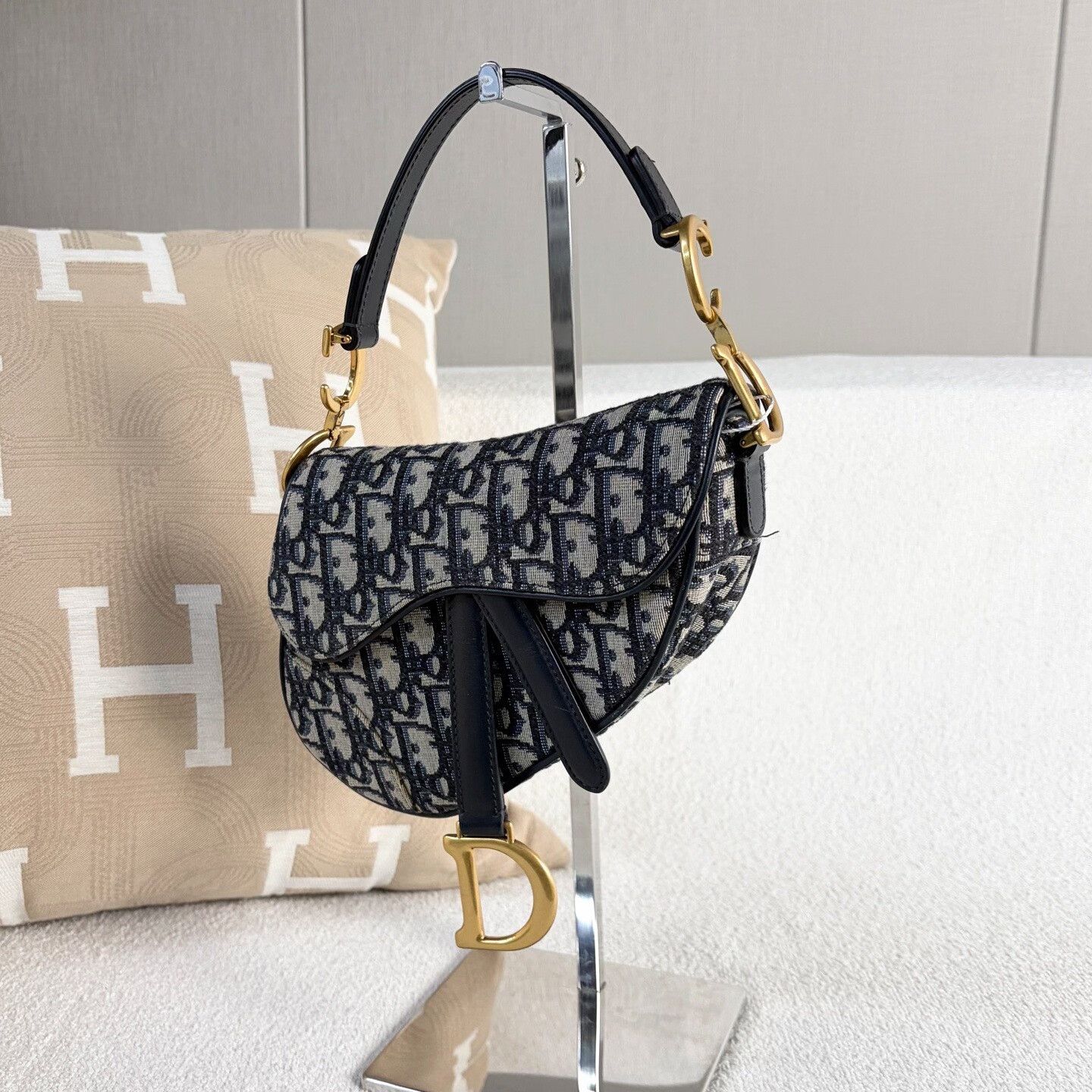 Dior Pre-loved Bag Very good condition Size ONE SIZE - 4 Thumbnail
