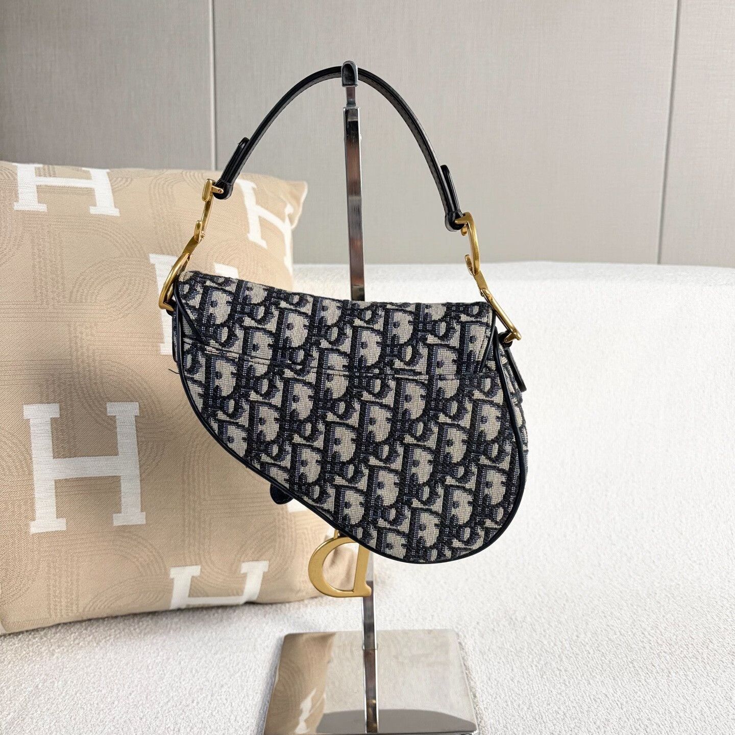Dior Pre-loved Bag Very good condition Size ONE SIZE - 2 Thumbnail
