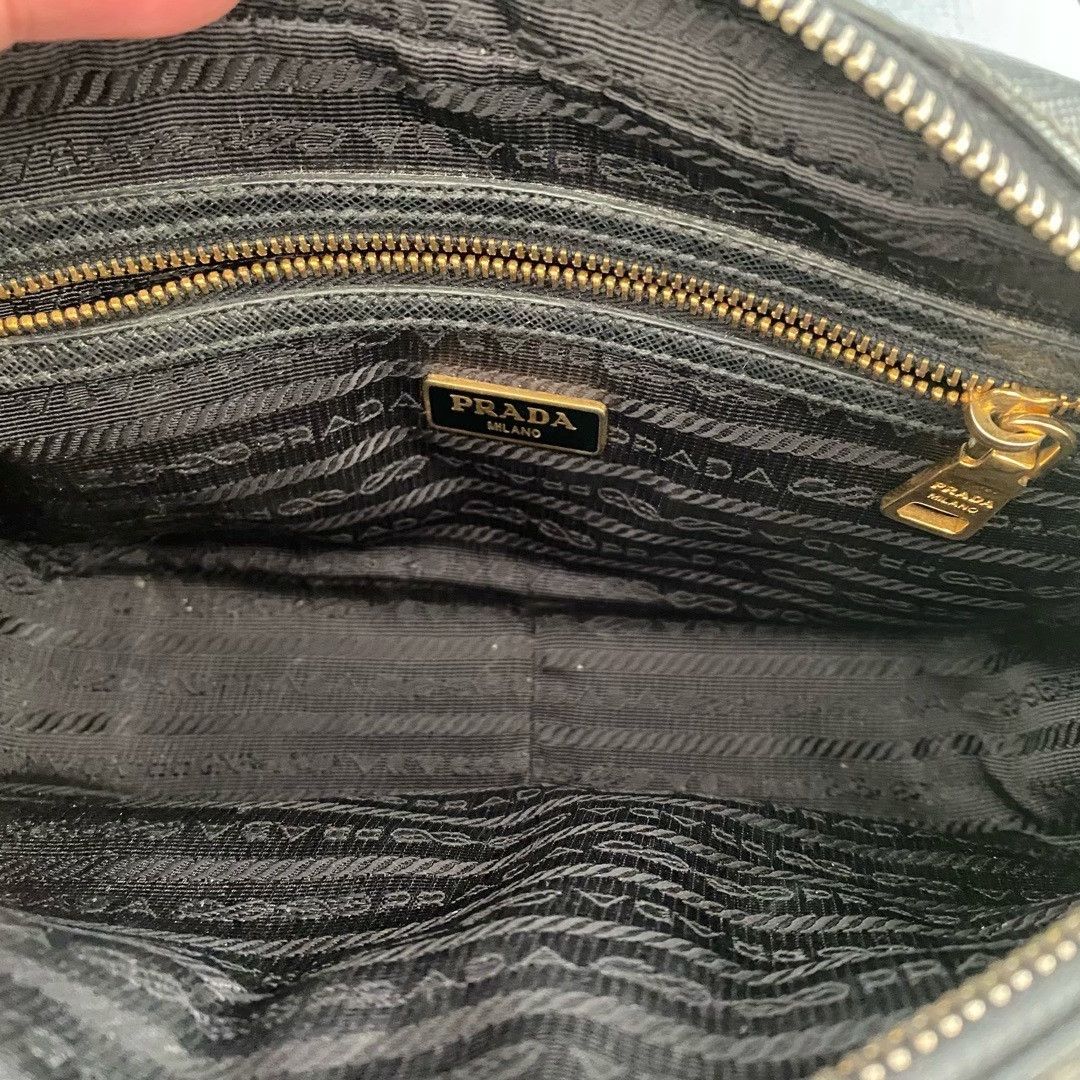 Prada Pre-loved Bag Very good condition Size ONE SIZE - 3 Thumbnail
