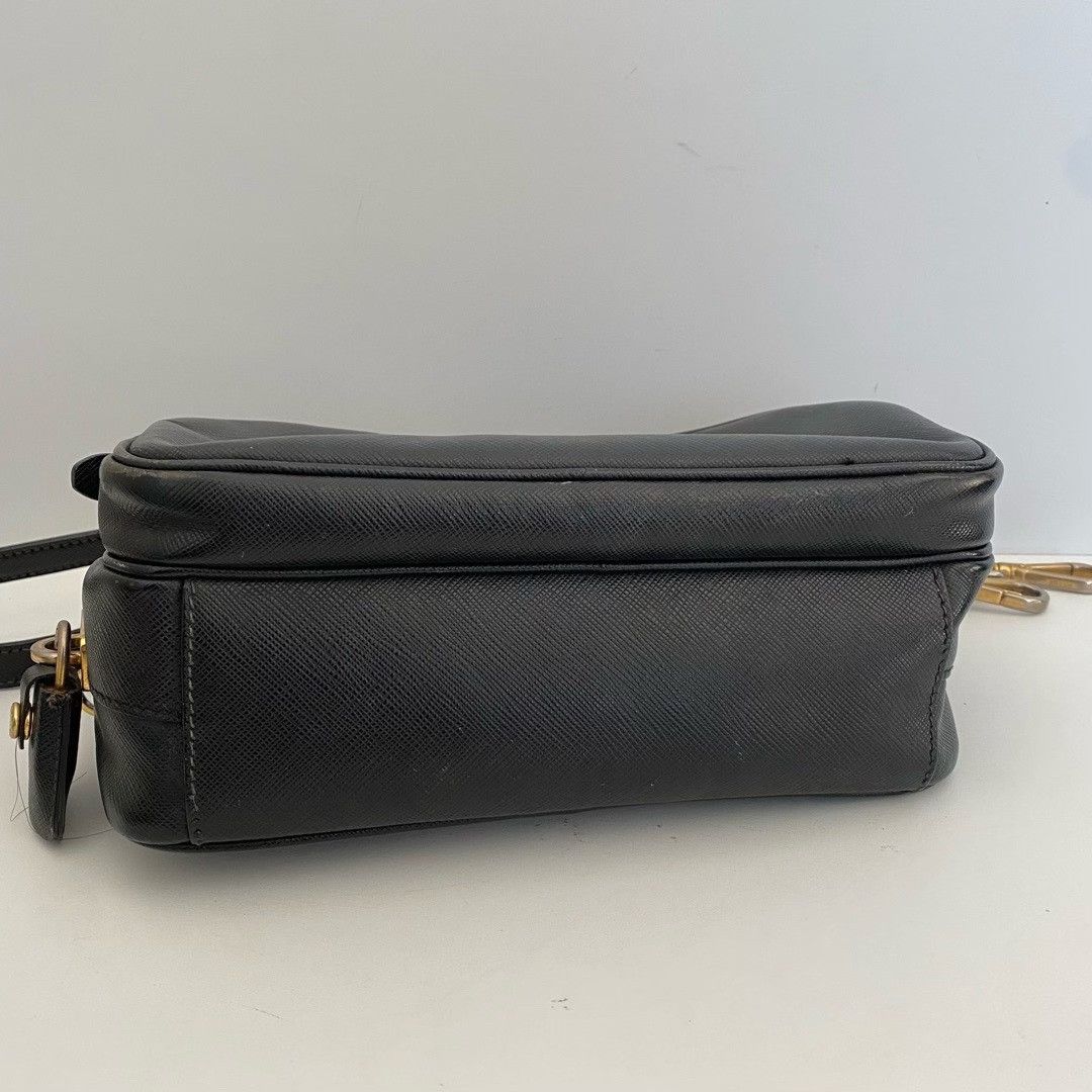 Prada Pre-loved Bag Very good condition Size ONE SIZE - 4 Thumbnail
