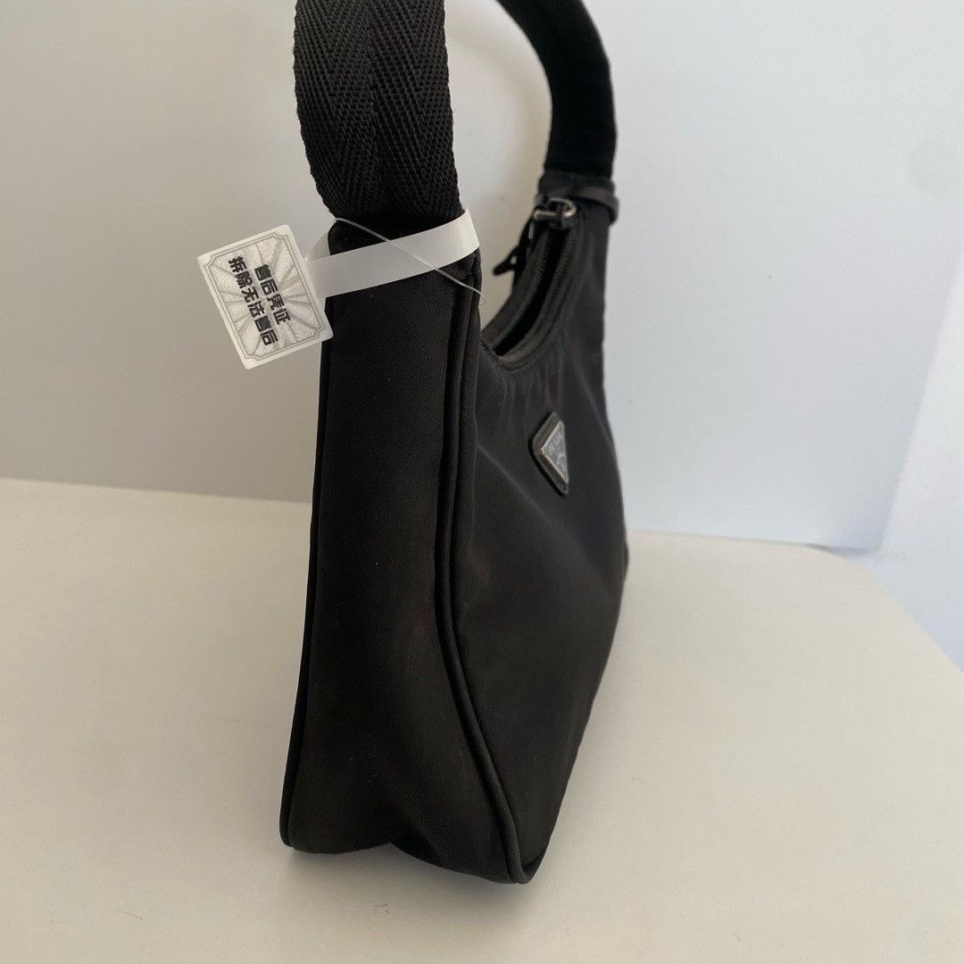 Prada Pre-loved Bag Very good condition Size ONE SIZE - 5 Thumbnail